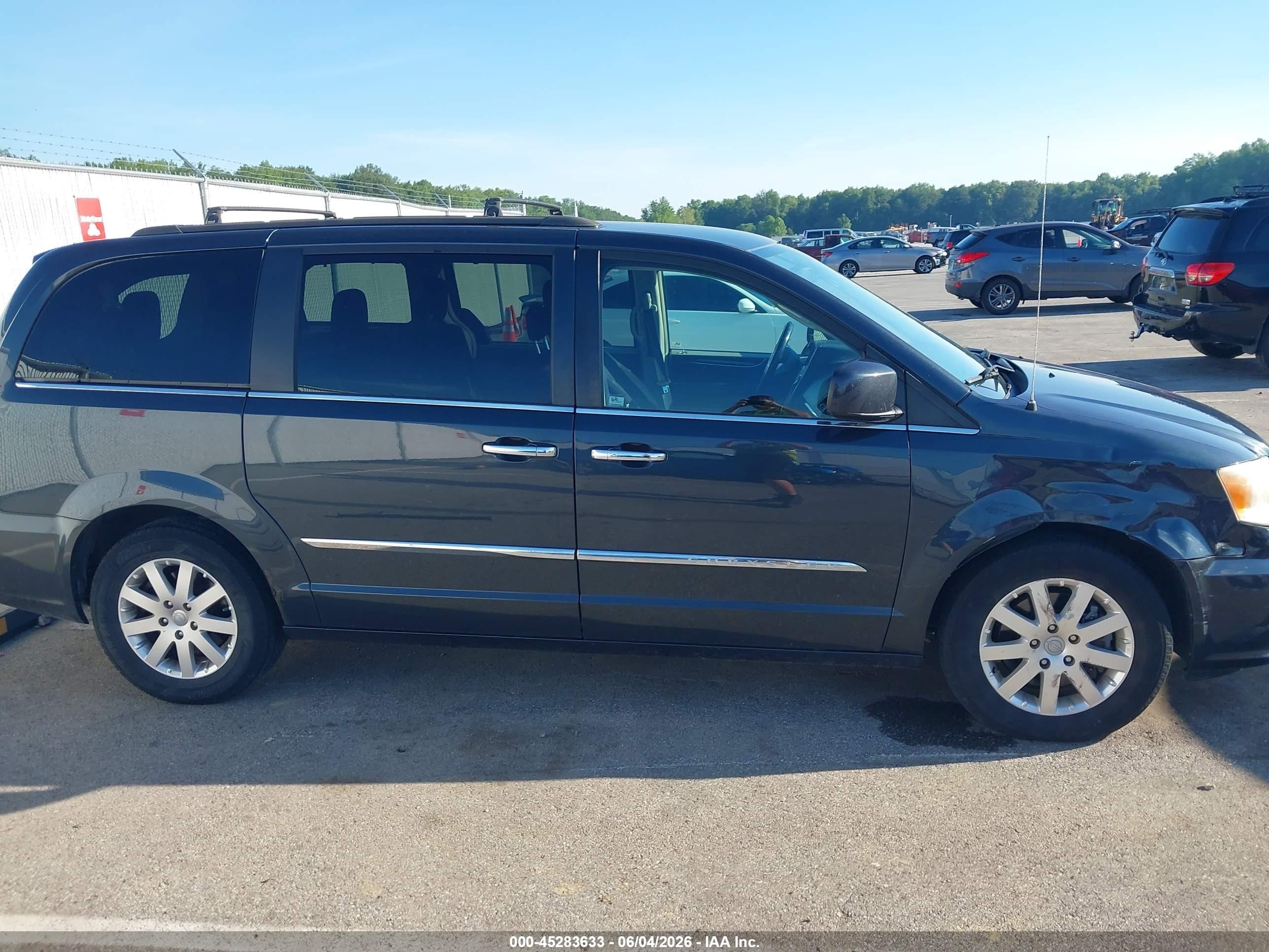 2014 Chrysler Town & Country Touring Black vin: 2C4RC1BG2ER460482