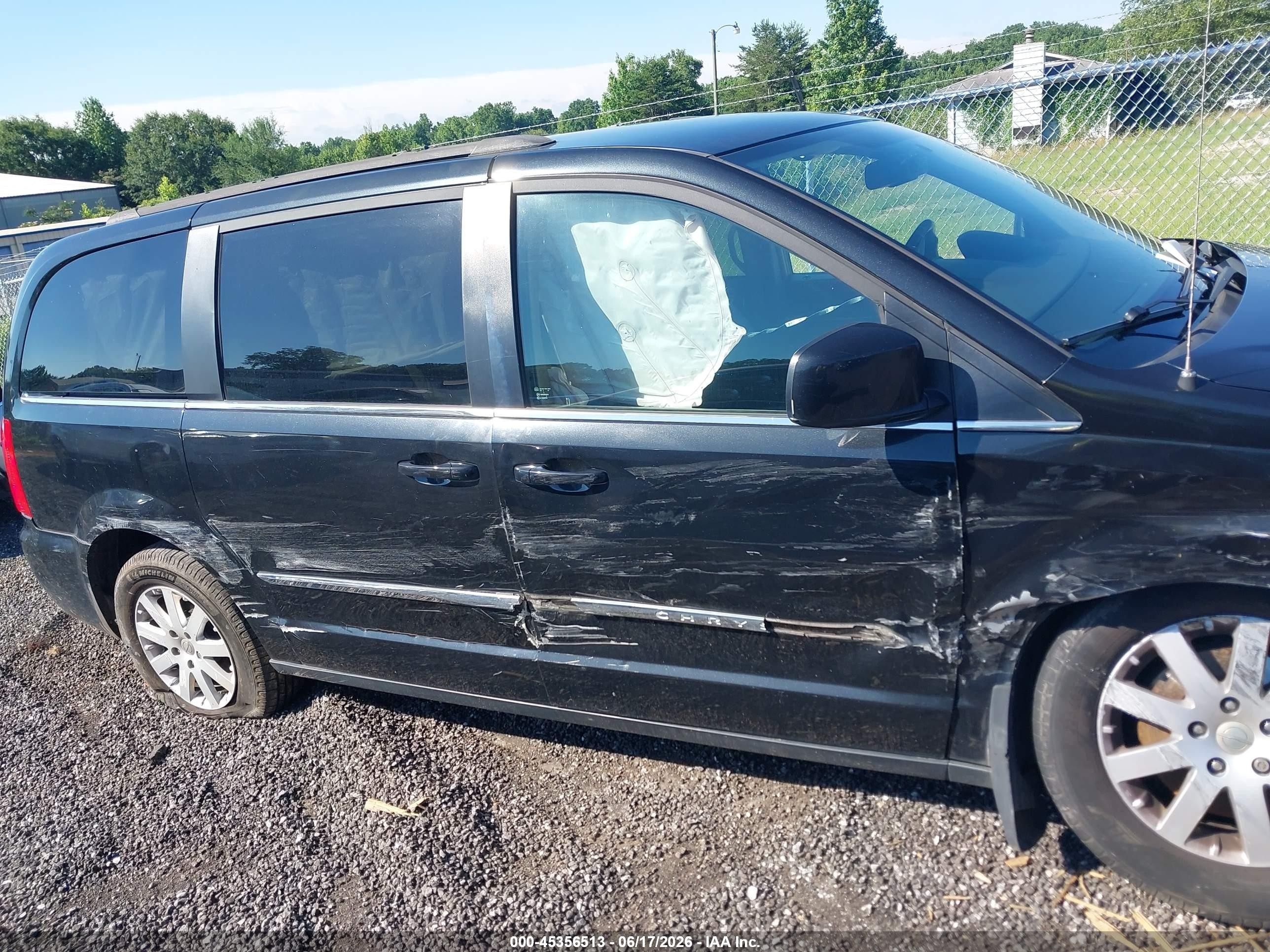 2015 Chrysler Town & Country Touring Black vin: 2C4RC1BG2FR513411