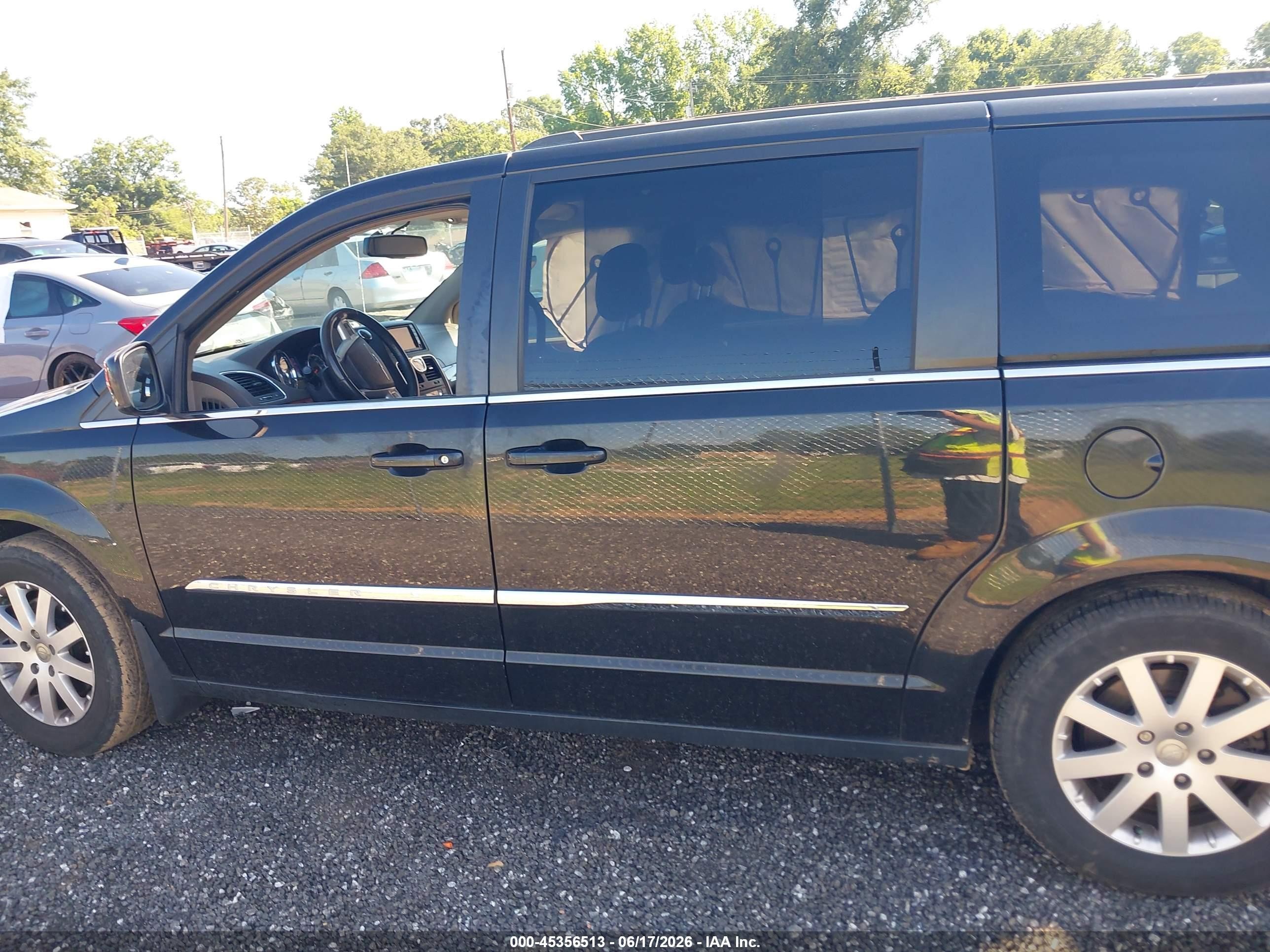2015 Chrysler Town & Country Touring Black vin: 2C4RC1BG2FR513411