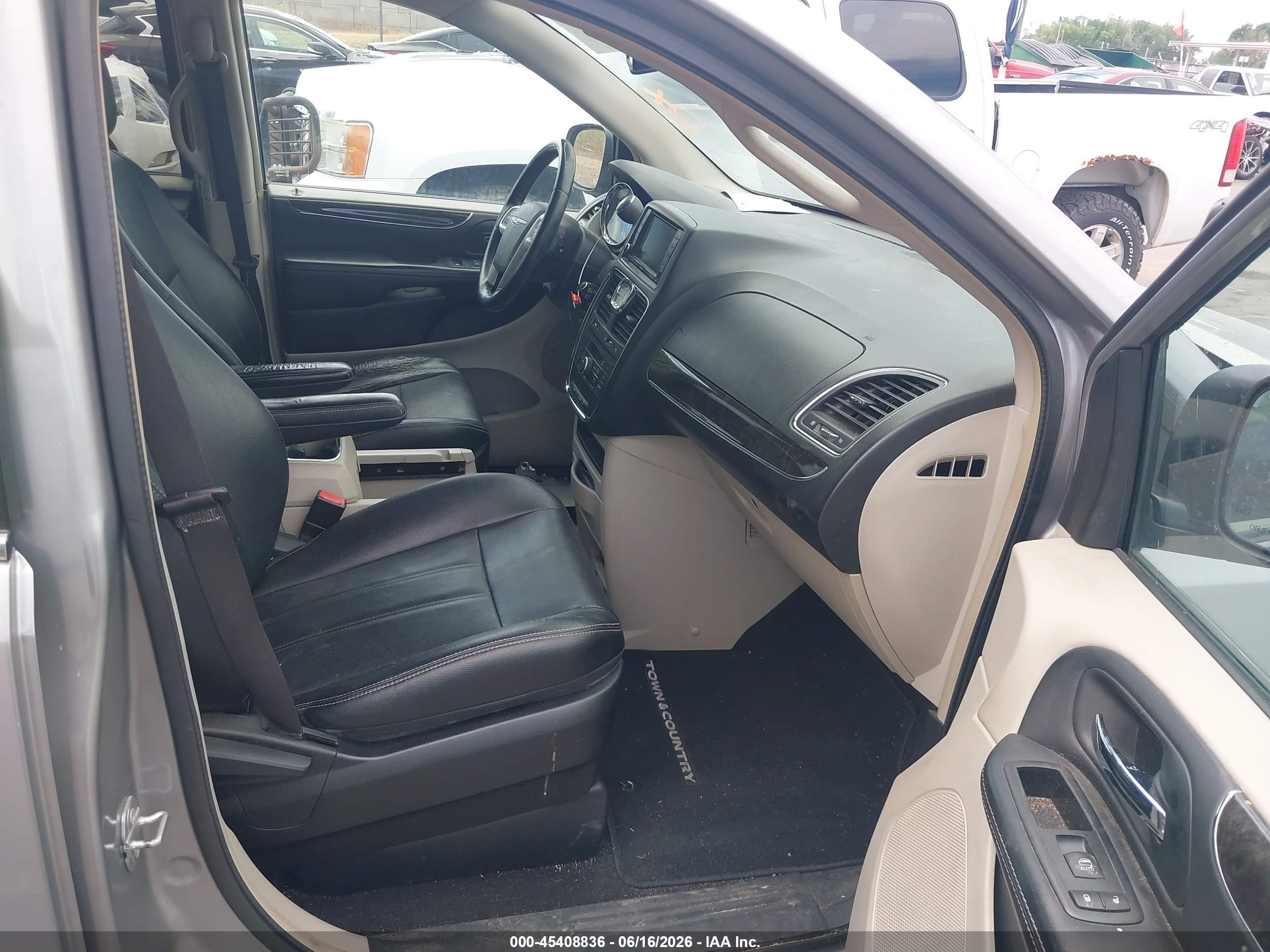 2015 Chrysler Town & Country Touring Gray vin: 2C4RC1BG2FR552130