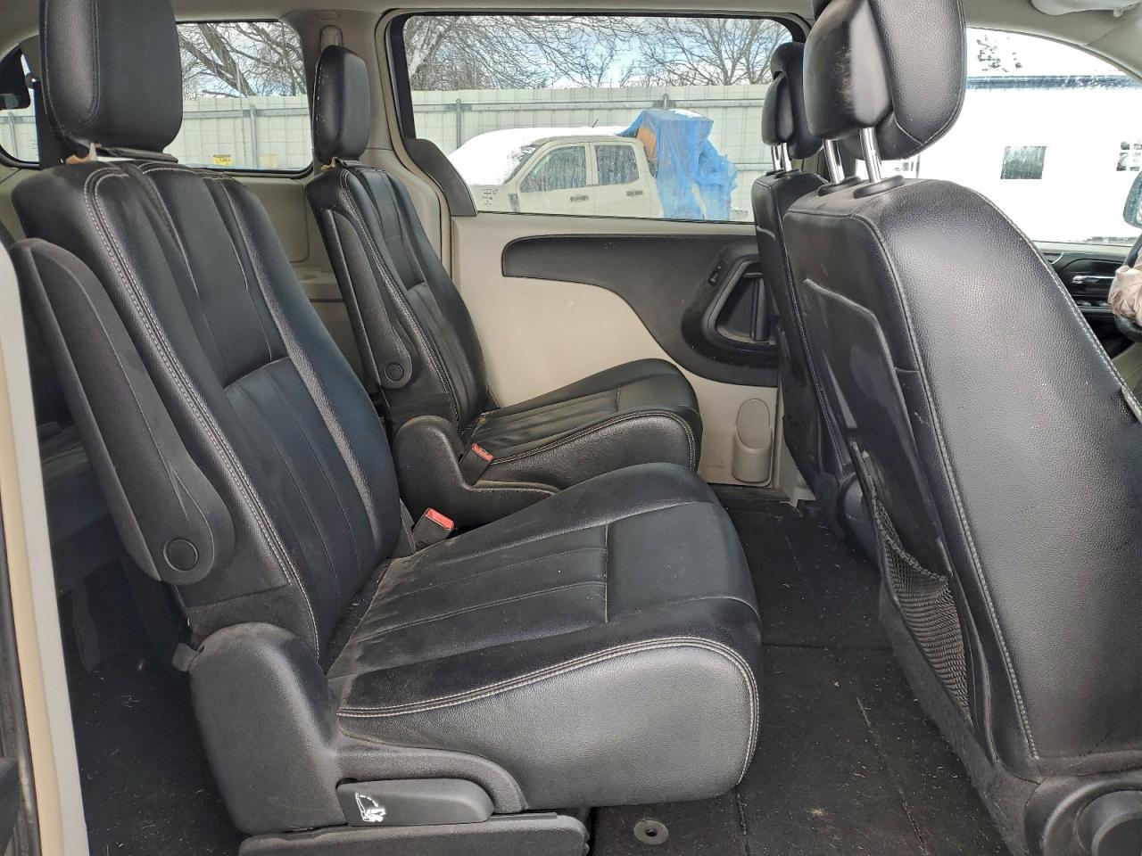 2015 Chrysler Town & Country Touring Silver vin: 2C4RC1BG2FR601780