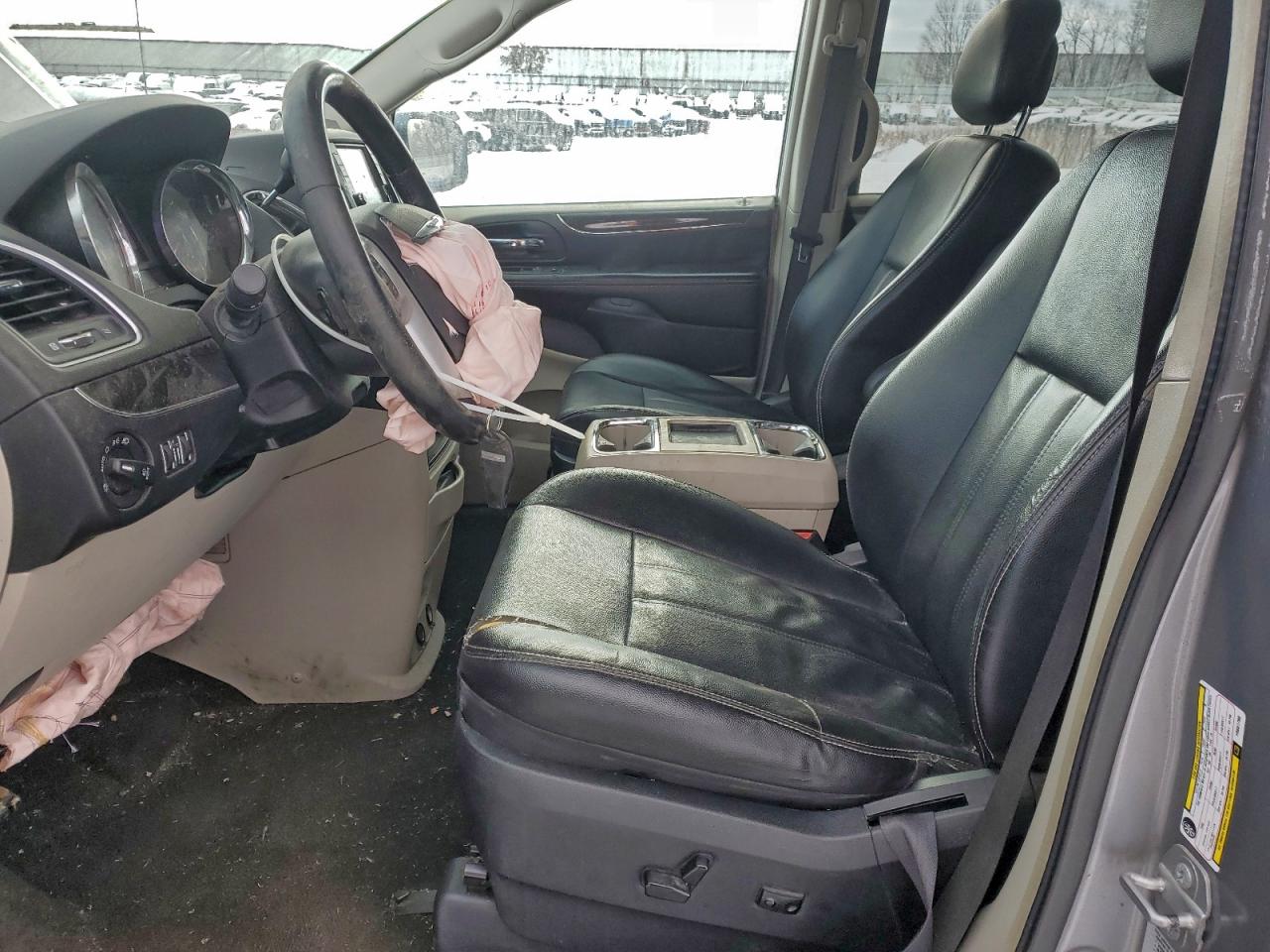 2015 Chrysler Town & Country Touring Silver vin: 2C4RC1BG2FR601780