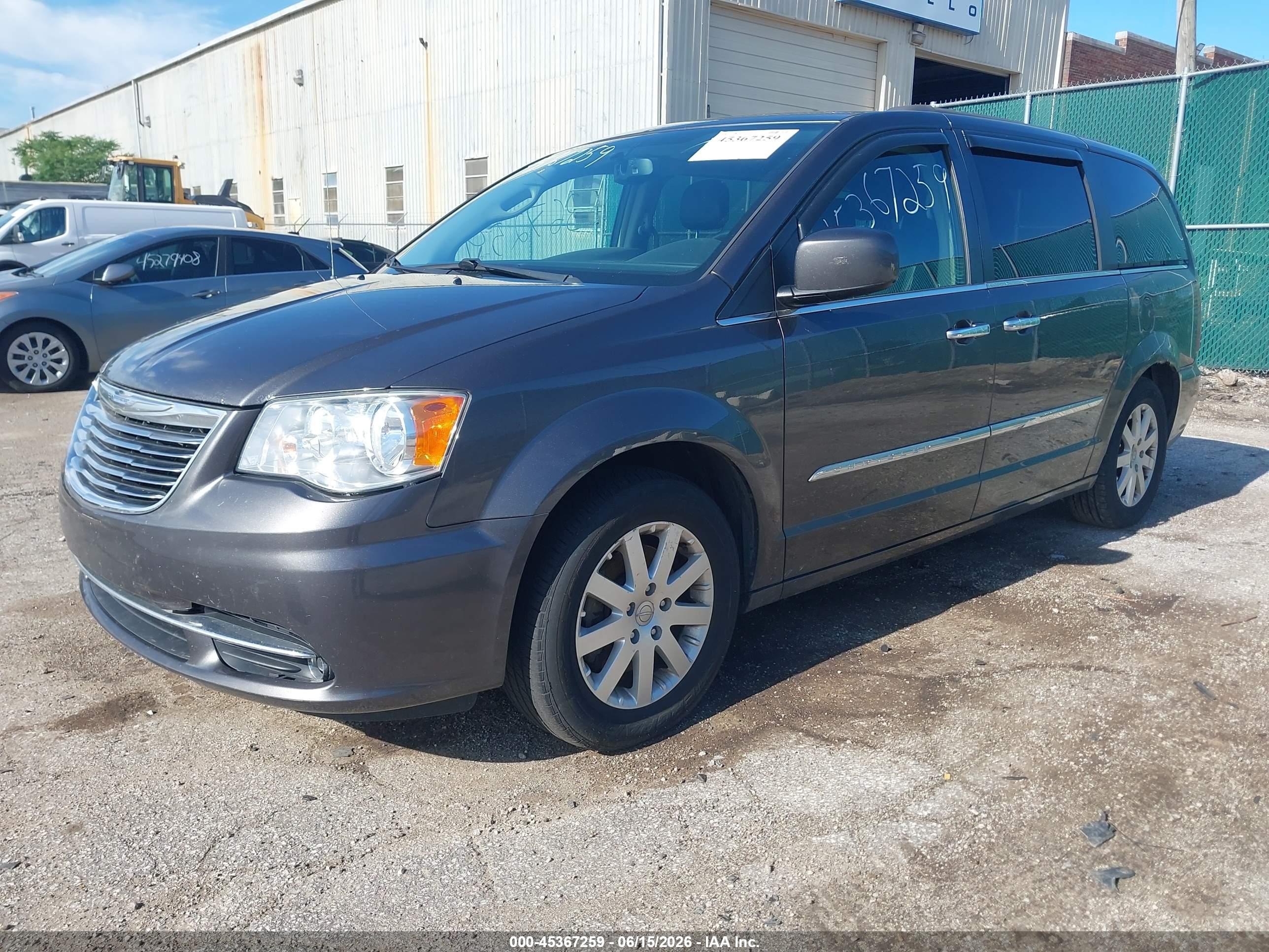 2015 Chrysler Town & Country Touring Gray vin: 2C4RC1BG2FR620698
