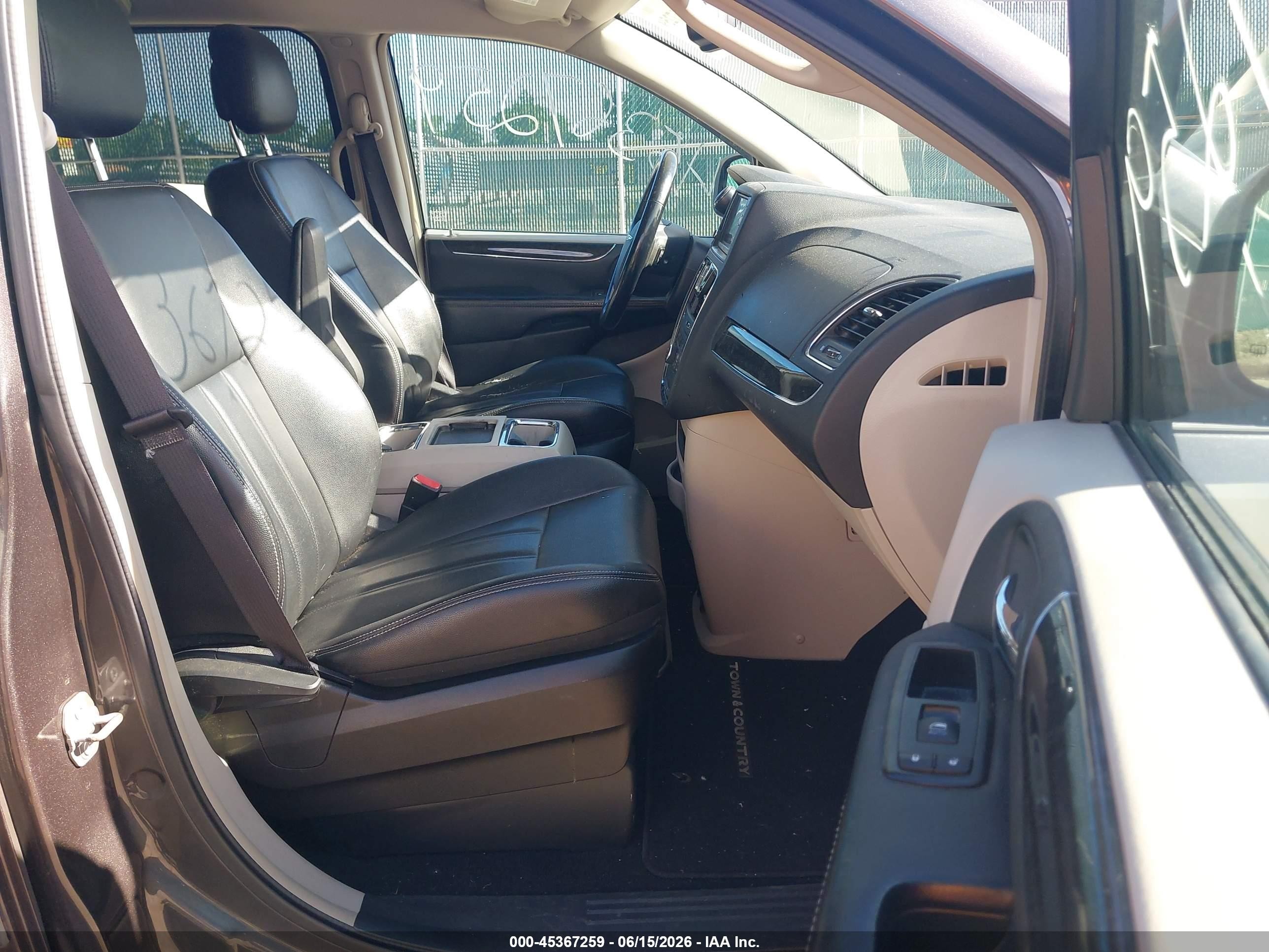 2015 Chrysler Town & Country Touring Gray vin: 2C4RC1BG2FR620698