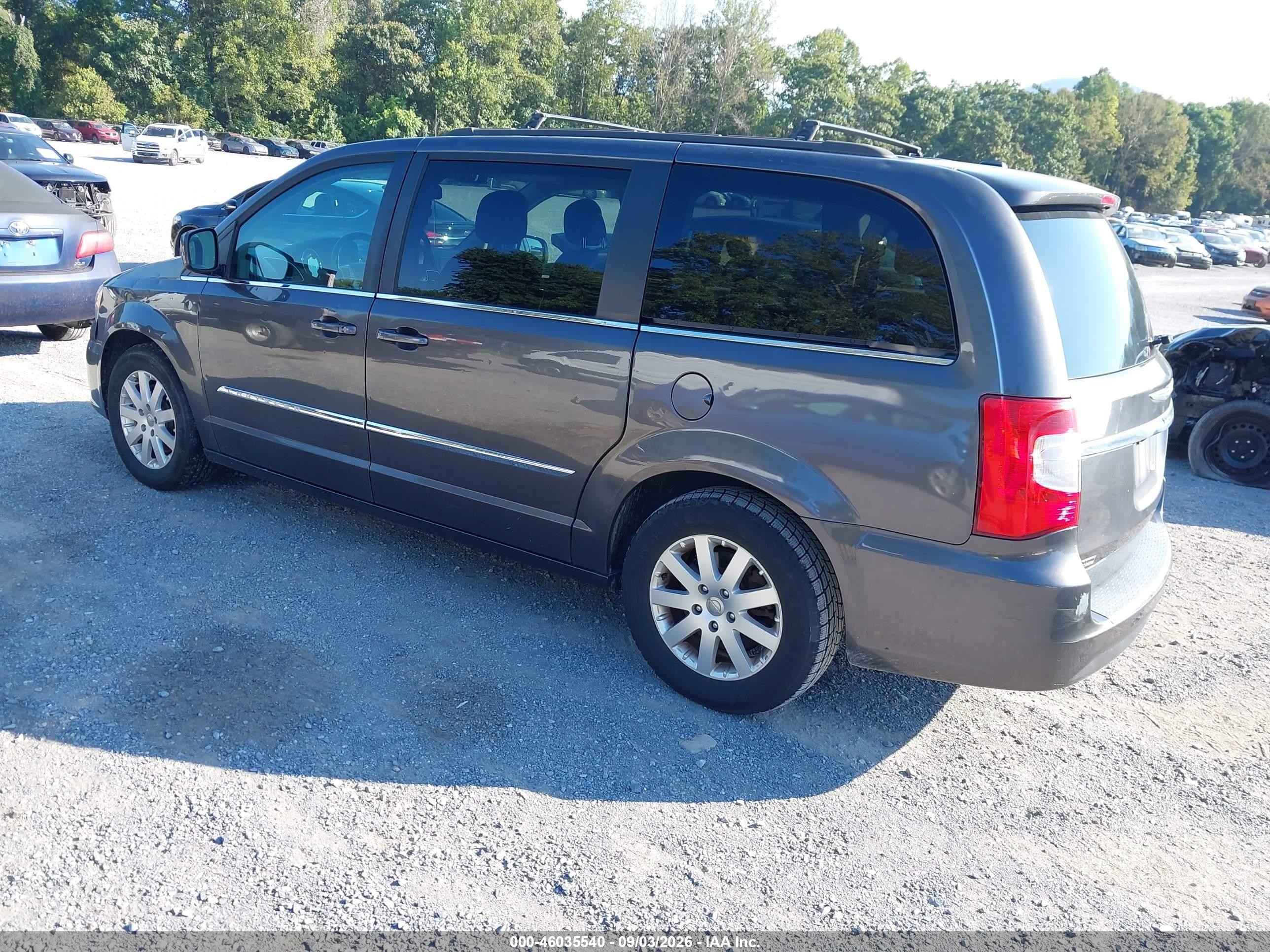 2015 Chrysler Town & Country Touring Gray vin: 2C4RC1BG2FR626405