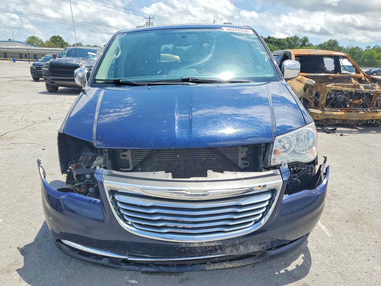 2015 Chrysler Town & Country Touring Синий vin: 2C4RC1BG2FR645150