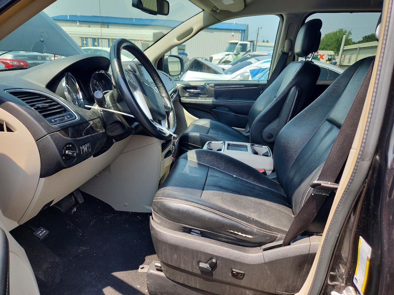 2015 Chrysler Town & Country Touring Black vin: 2C4RC1BG2FR664636
