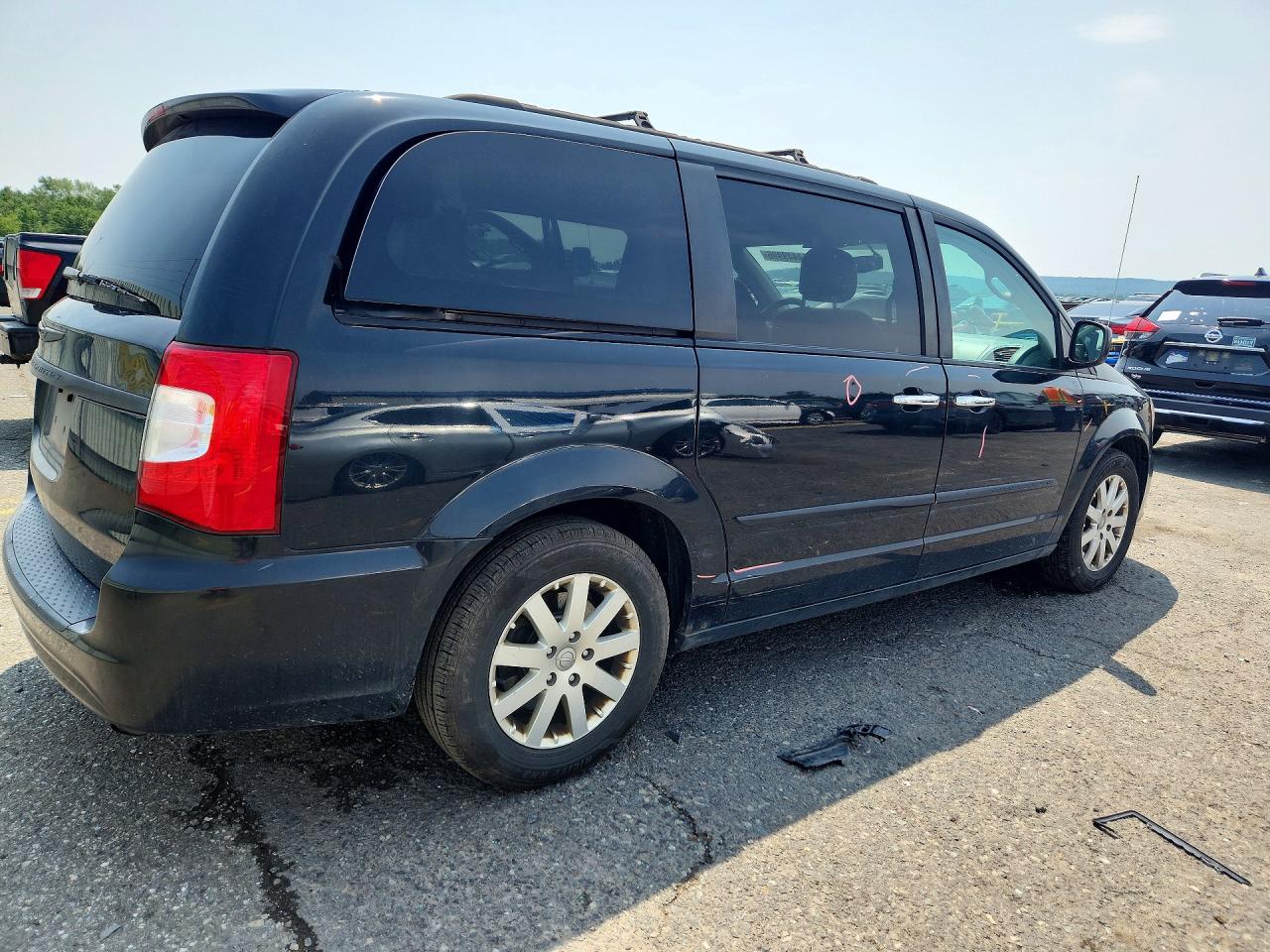 2015 Chrysler Town & Country Touring Black vin: 2C4RC1BG2FR664636