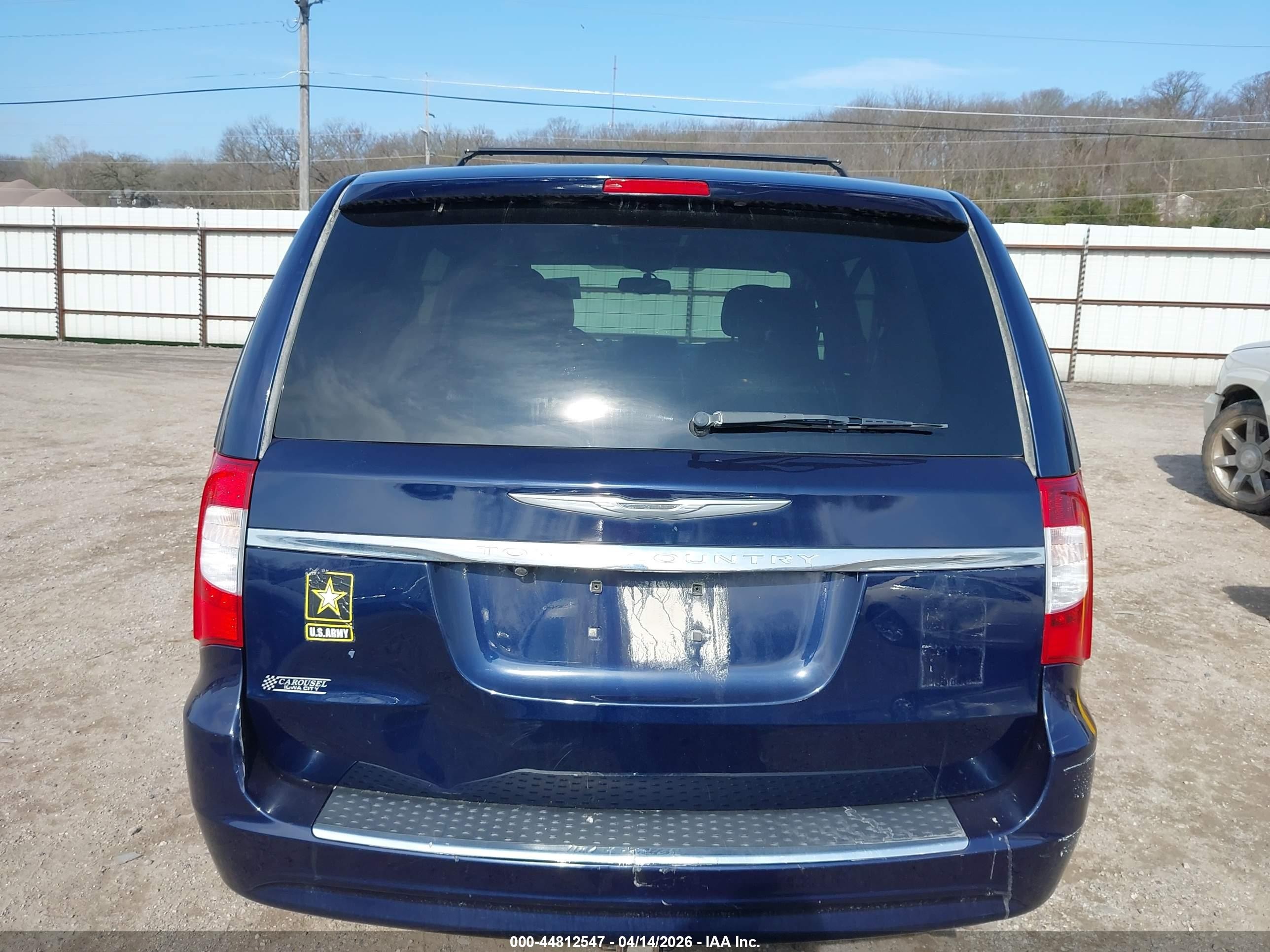 2016 Chrysler Town & Country Touring Dark Blue vin: 2C4RC1BG2GR194061