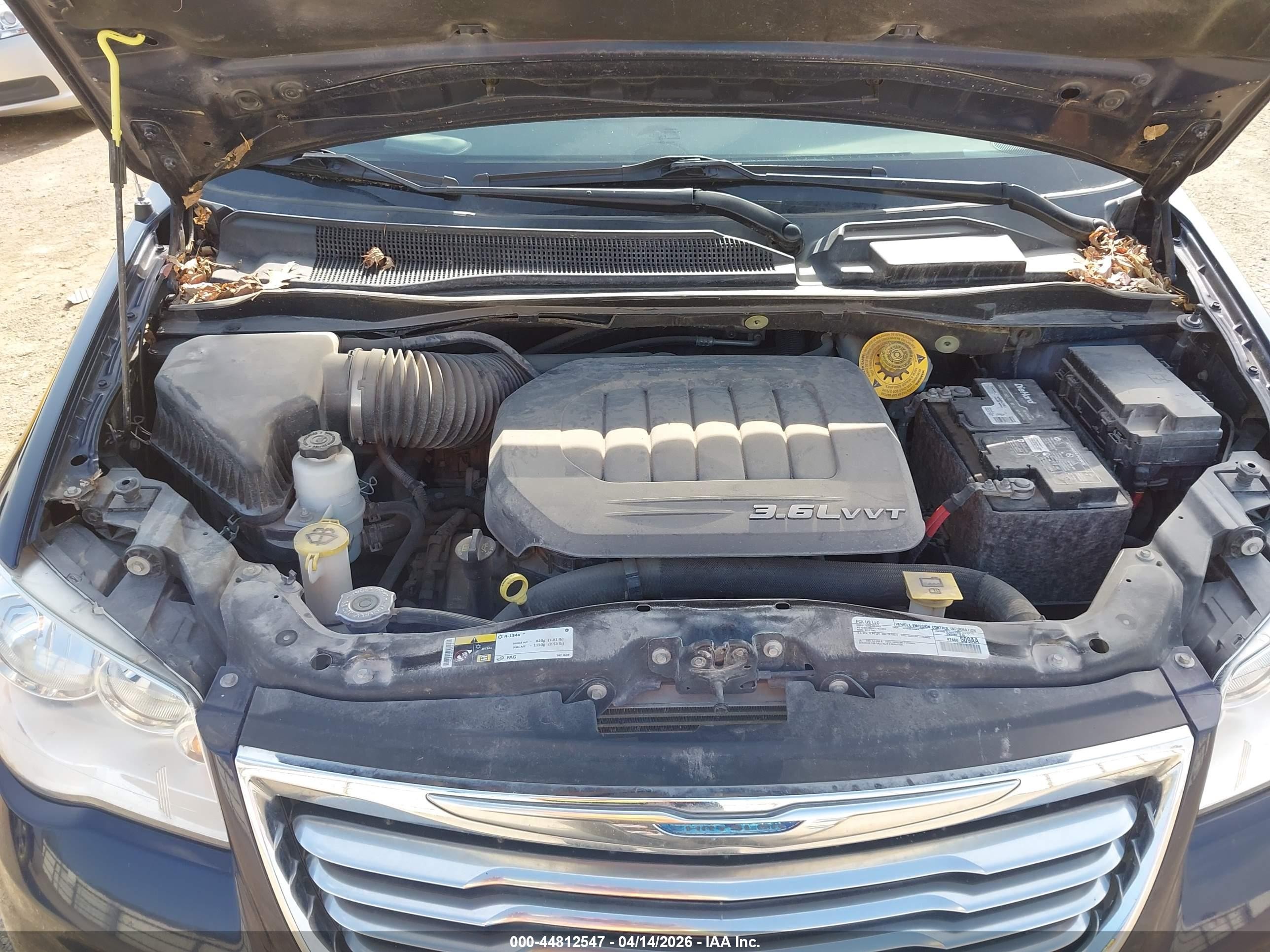 2016 Chrysler Town & Country Touring Dark Blue vin: 2C4RC1BG2GR194061