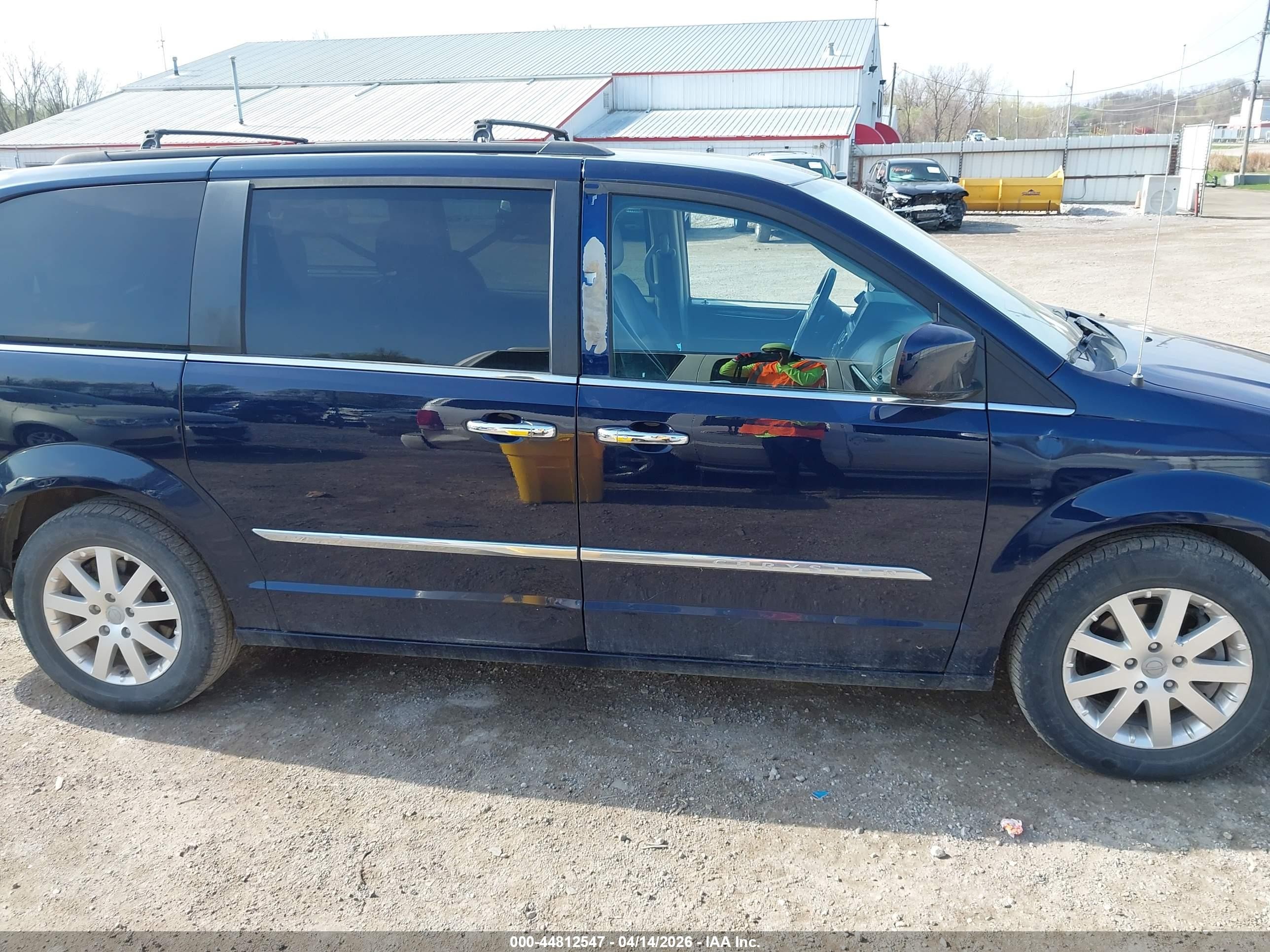 2016 Chrysler Town & Country Touring Dark Blue vin: 2C4RC1BG2GR194061