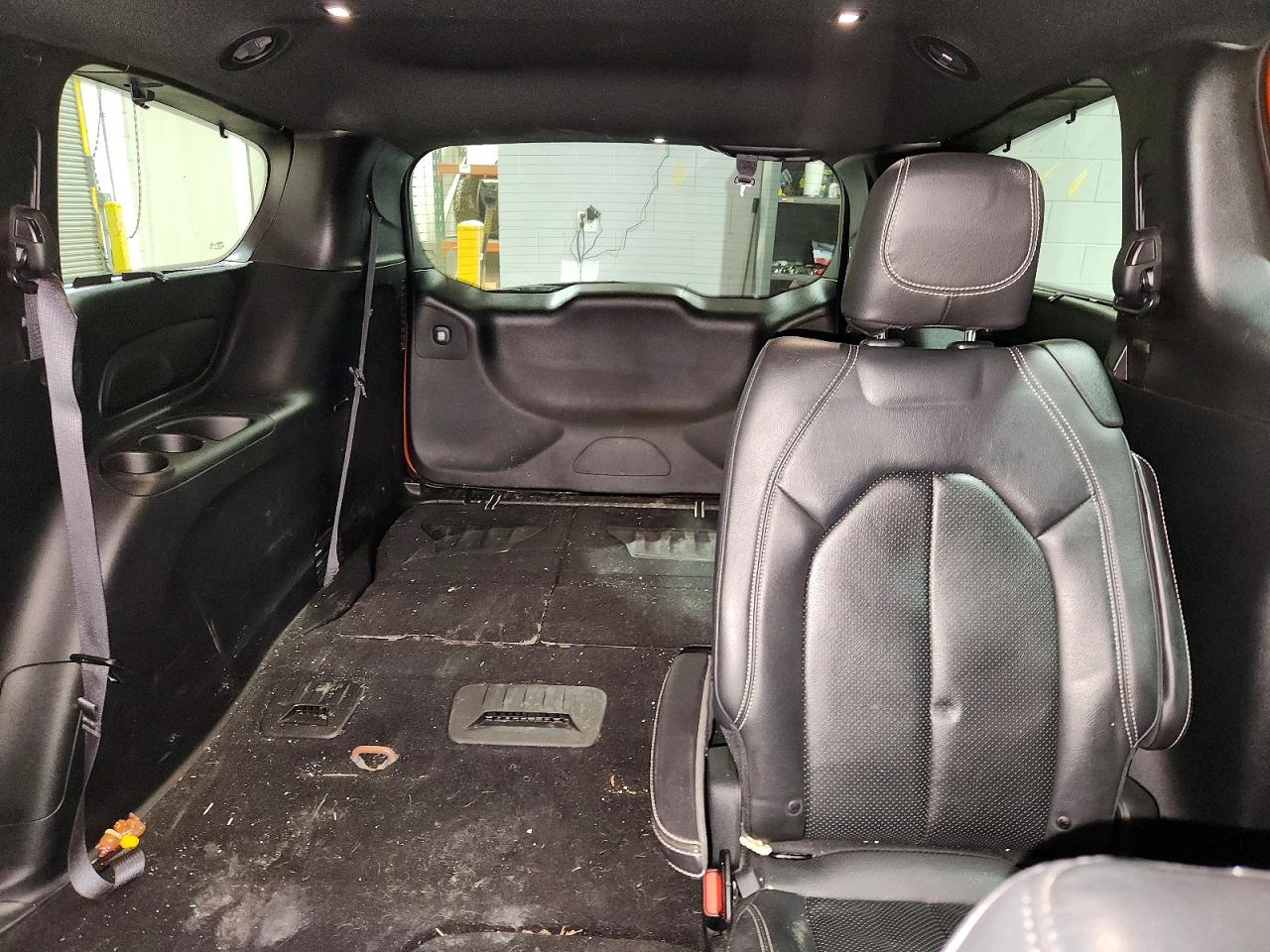 2018 Chrysler Pacifica Touring L Orange vin: 2C4RC1BG2JR331216