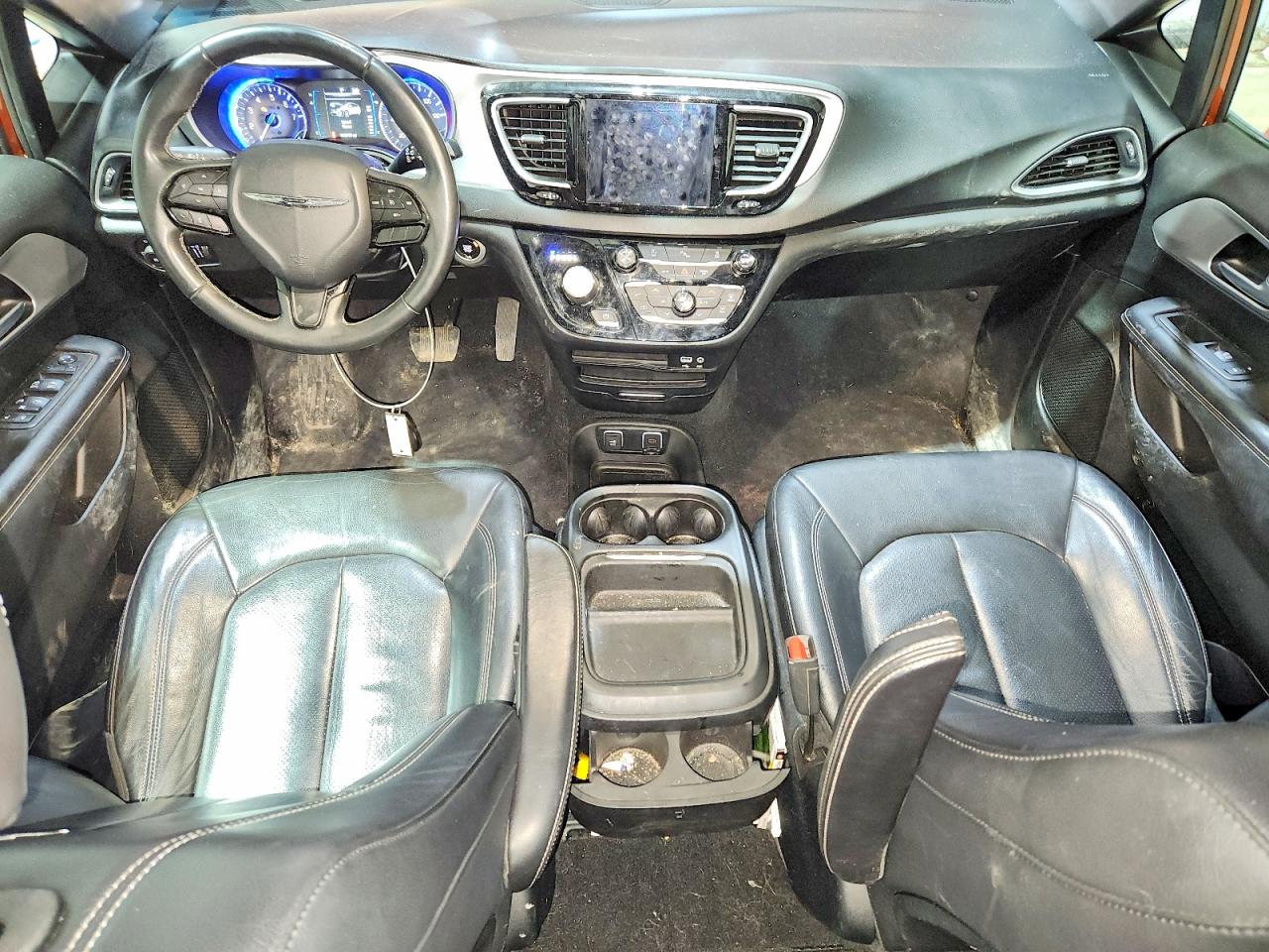 2018 Chrysler Pacifica Touring L Orange vin: 2C4RC1BG2JR331216