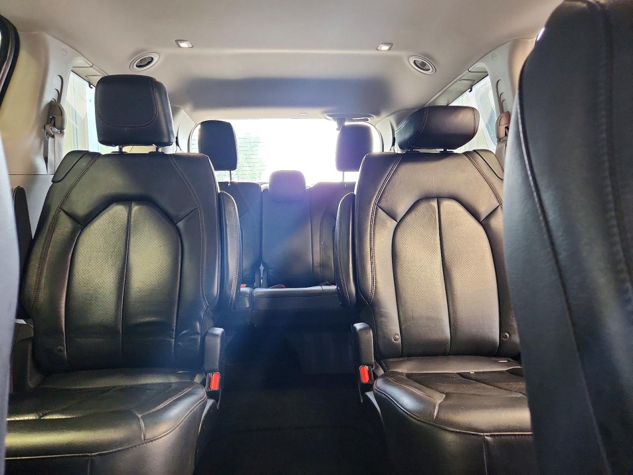 2019 Chrysler Pacifica Touring L Серебряный vin: 2C4RC1BG2KR539825