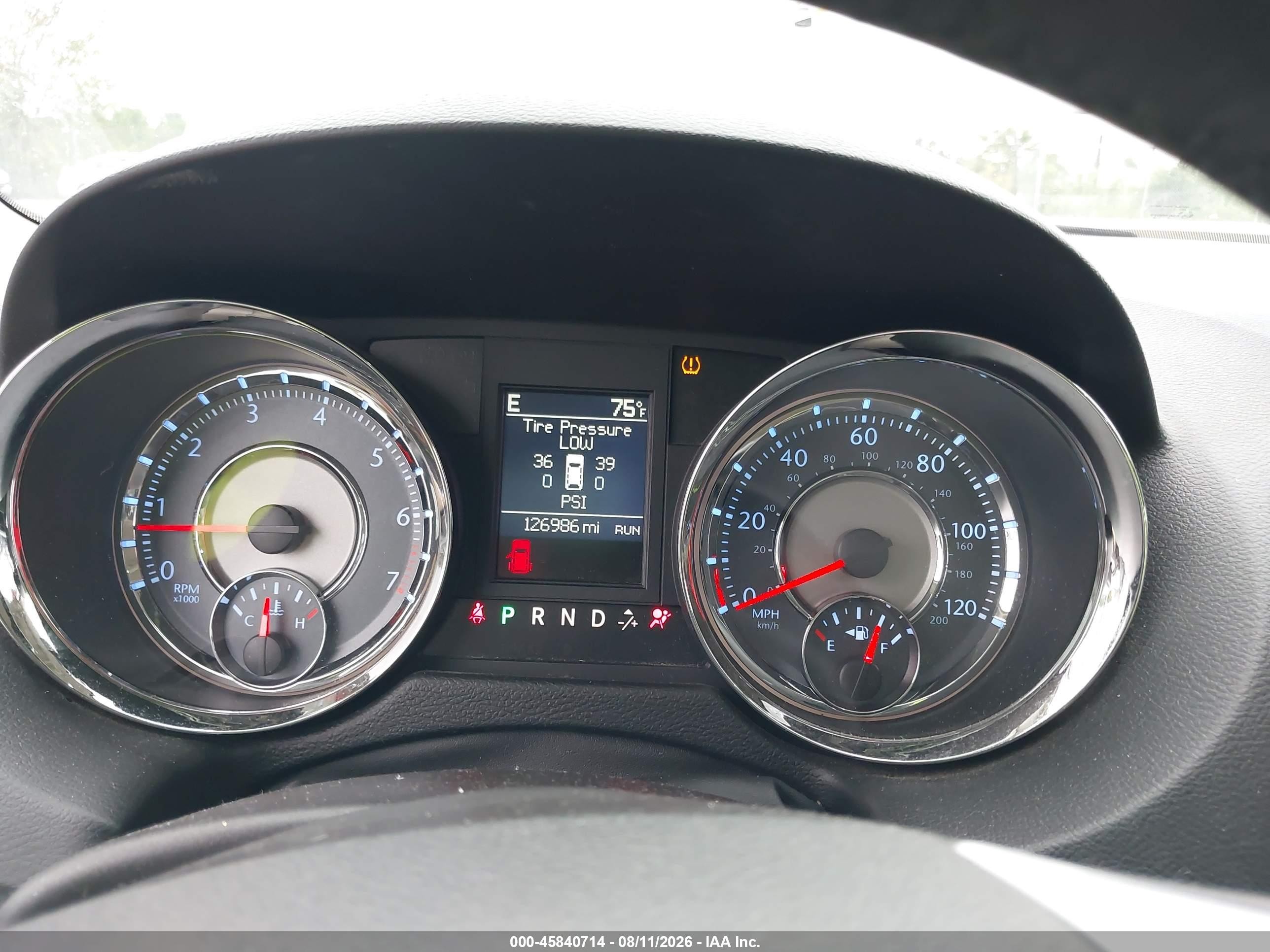 2012 Chrysler Town & Country Touring Белый vin: 2C4RC1BG3CR187873