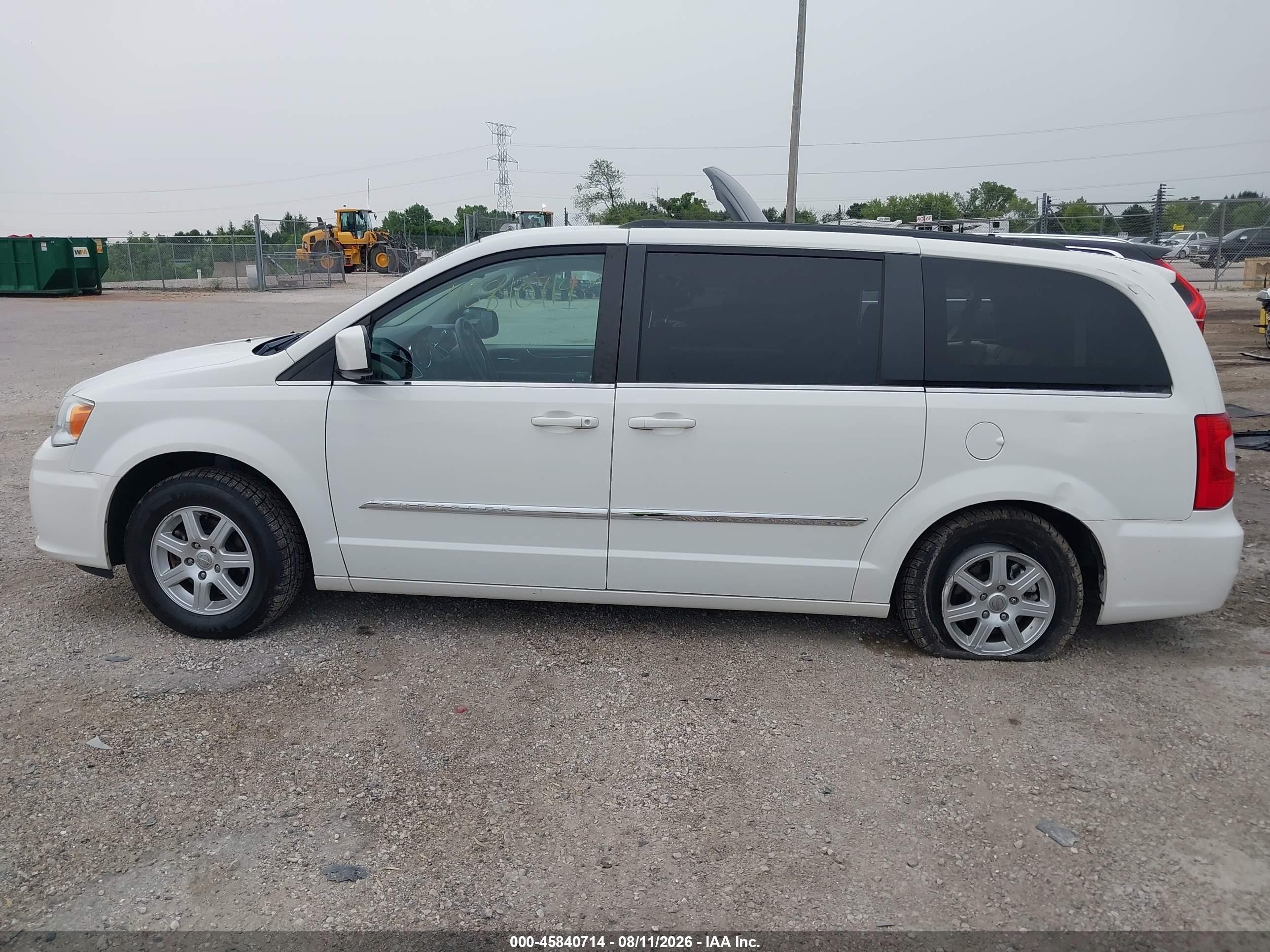 2012 Chrysler Town & Country Touring Белый vin: 2C4RC1BG3CR187873