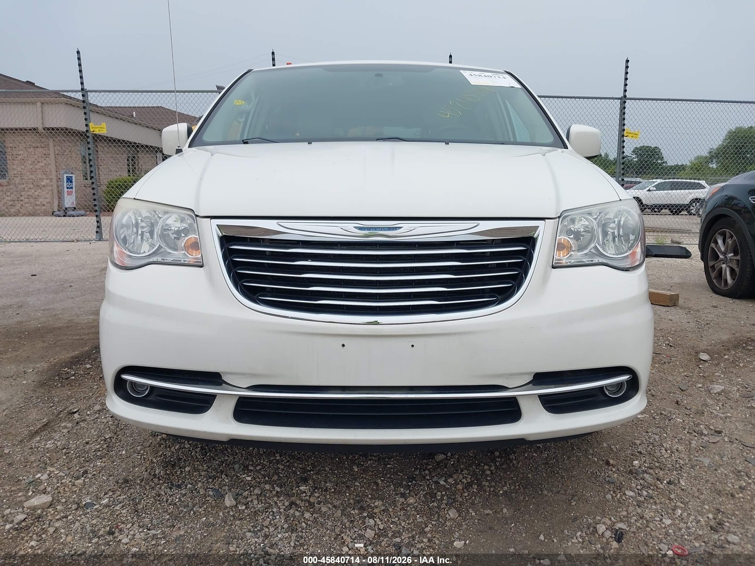 2012 Chrysler Town & Country Touring Белый vin: 2C4RC1BG3CR187873