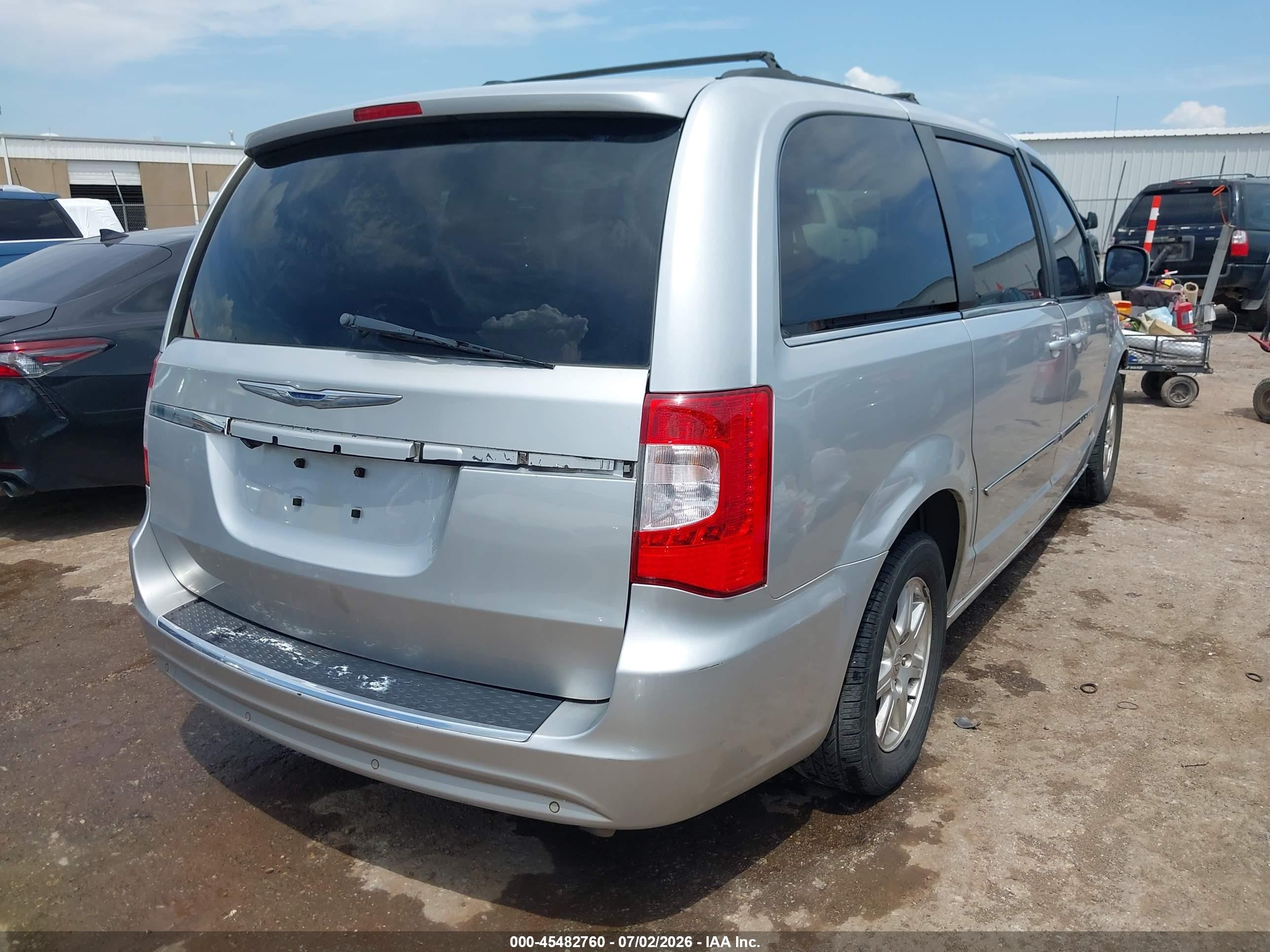 2012 Chrysler Town & Country Touring Silver vin: 2C4RC1BG3CR327727