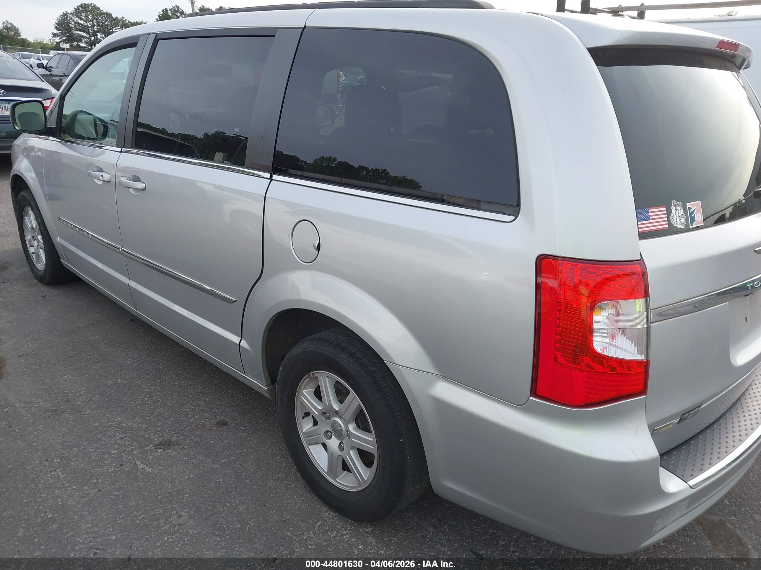 2012 Chrysler Town & Country Touring Silver vin: 2C4RC1BG3CR386356