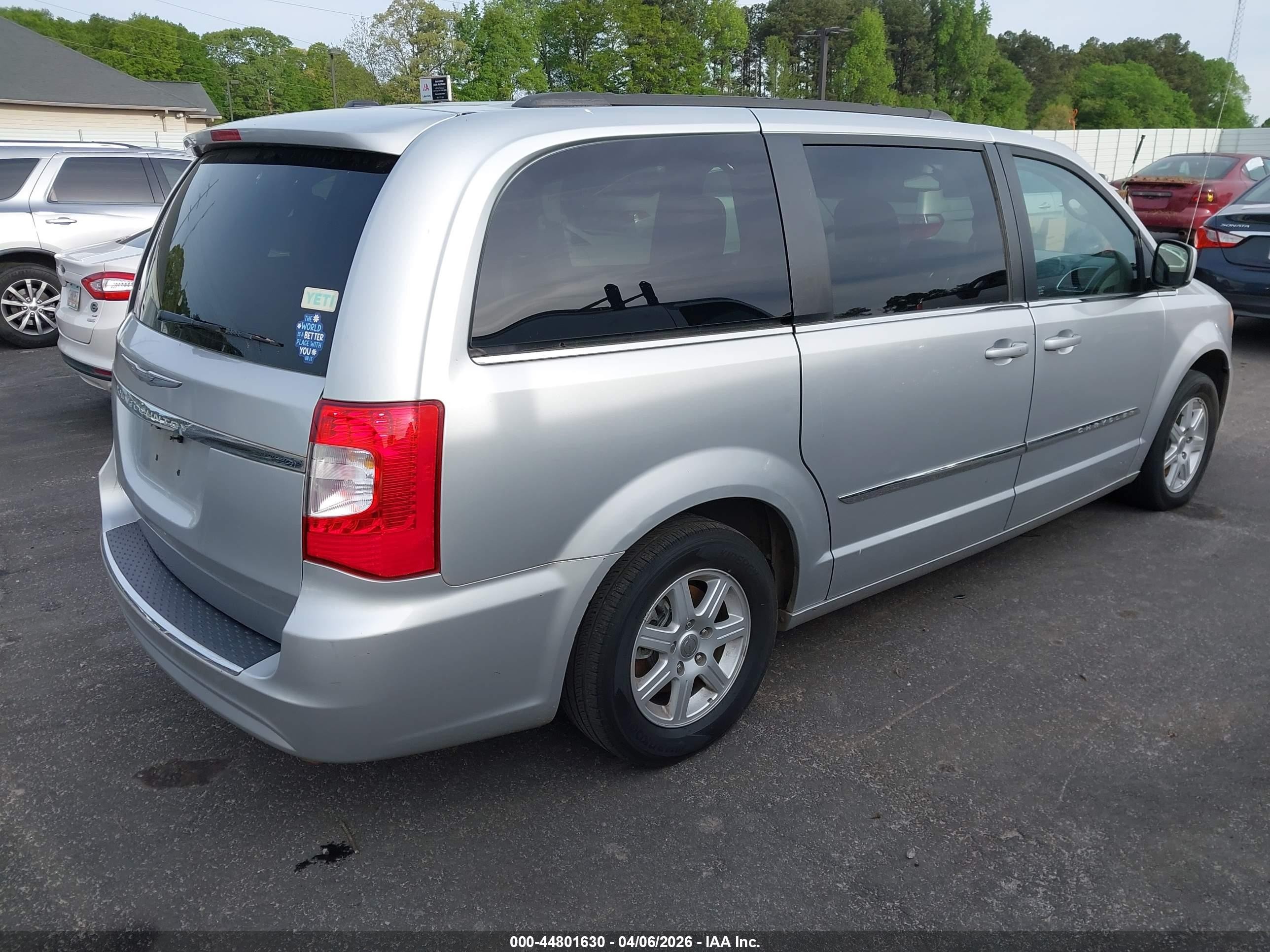2012 Chrysler Town & Country Touring Silver vin: 2C4RC1BG3CR386356