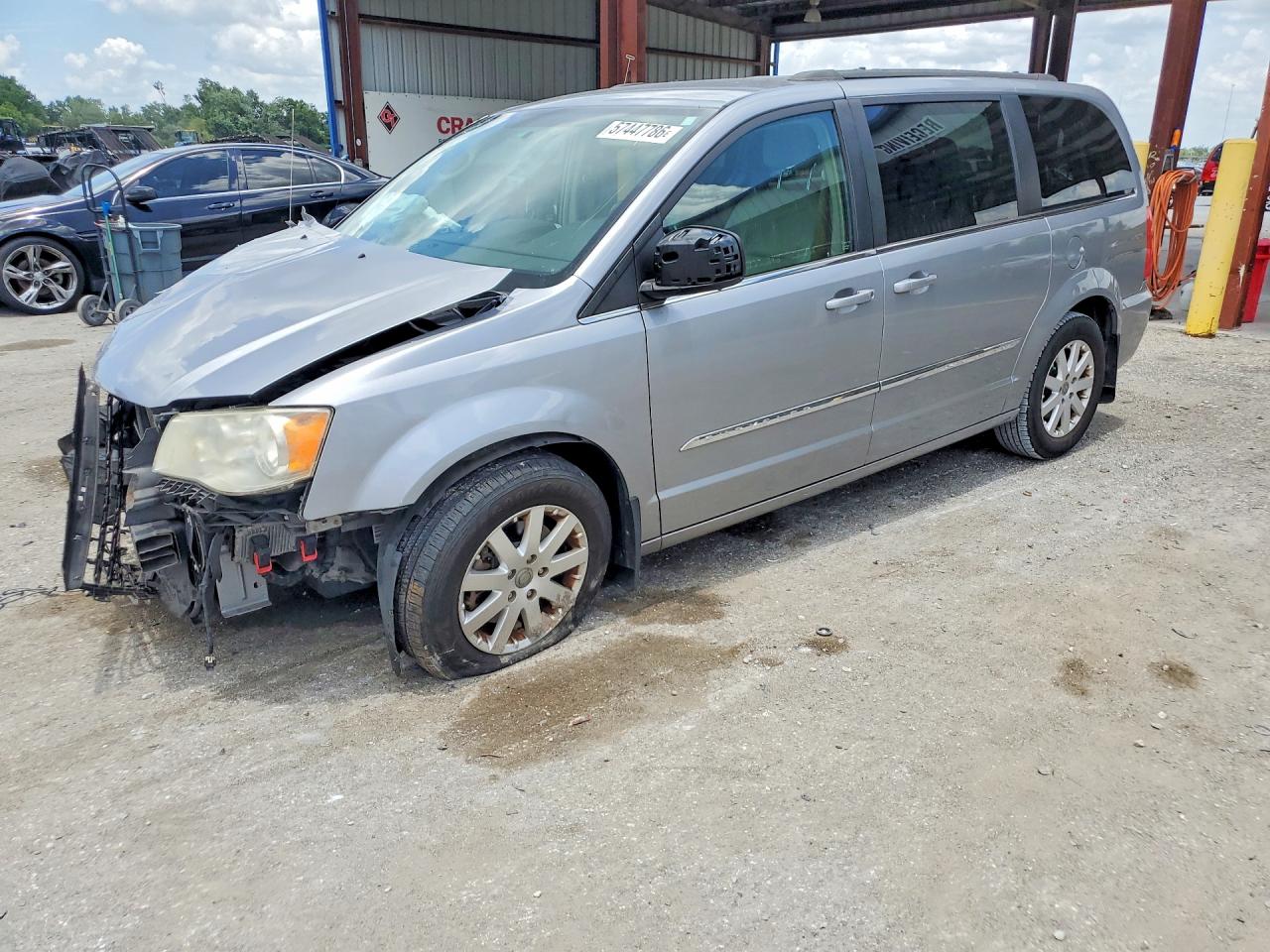 2013 Chrysler Town & Country Touring Silver vin: 2C4RC1BG3DR548102