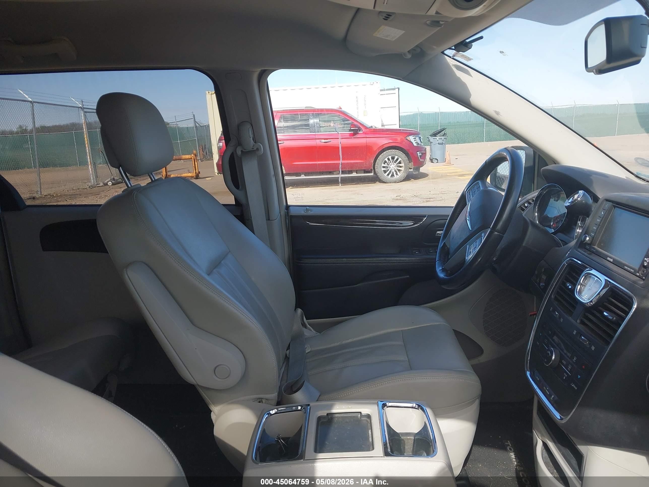 2013 Chrysler Town & Country Touring Blue vin: 2C4RC1BG3DR555180