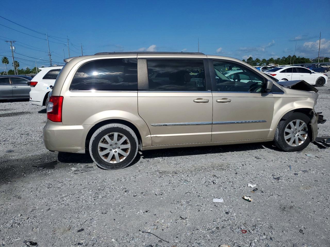 2013 Chrysler Town & Country Touring Золотой vin: 2C4RC1BG3DR566017