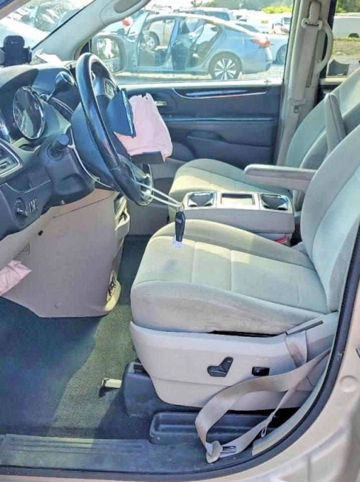 2013 Chrysler Town & Country Touring Золотой vin: 2C4RC1BG3DR566017
