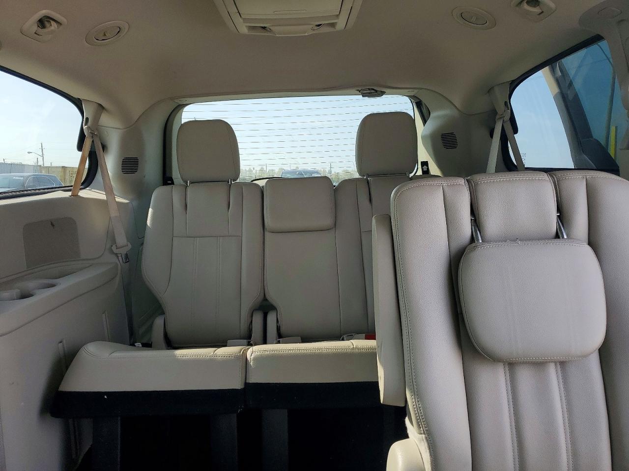 2013 Chrysler Town & Country Touring Gold vin: 2C4RC1BG3DR577275