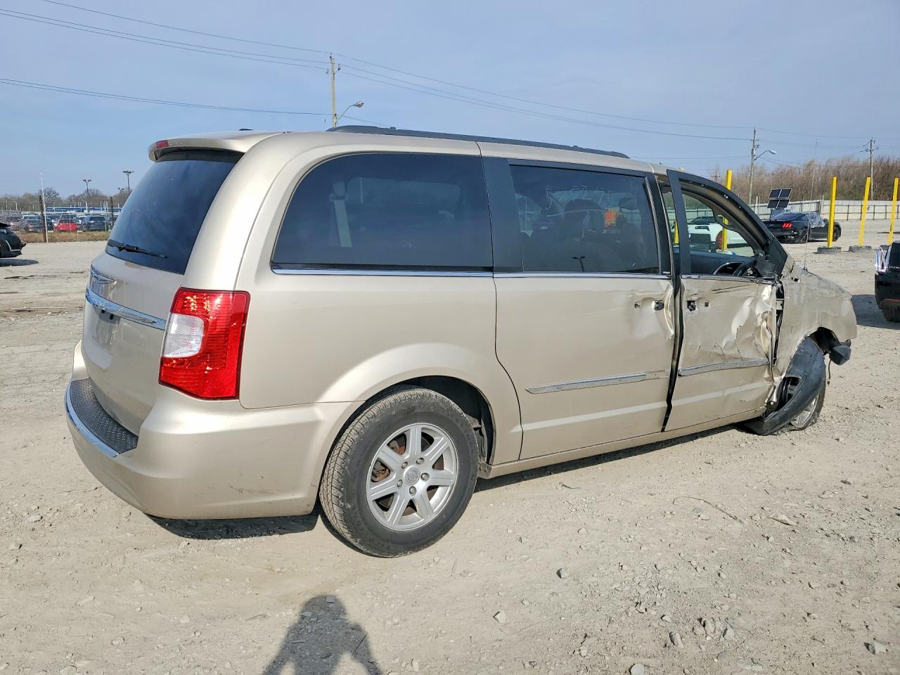 2013 Chrysler Town & Country Touring Gold vin: 2C4RC1BG3DR577275