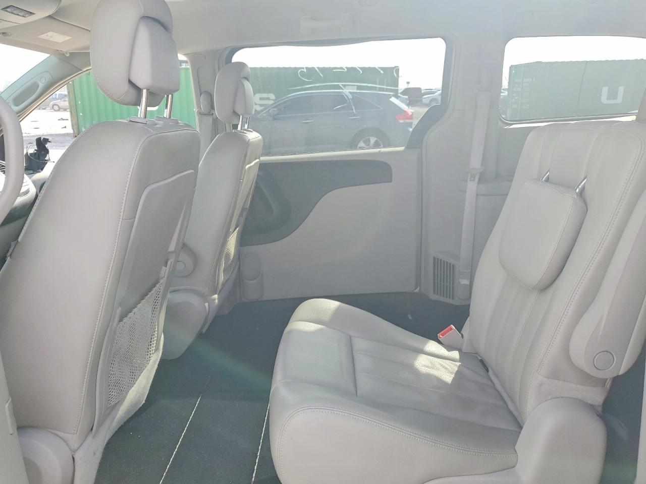 2013 Chrysler Town & Country Touring Gold vin: 2C4RC1BG3DR577275