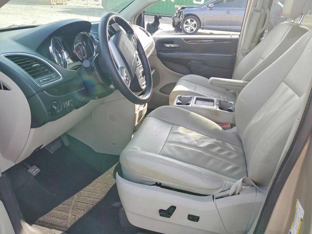 2013 Chrysler Town & Country Touring Gold vin: 2C4RC1BG3DR577275