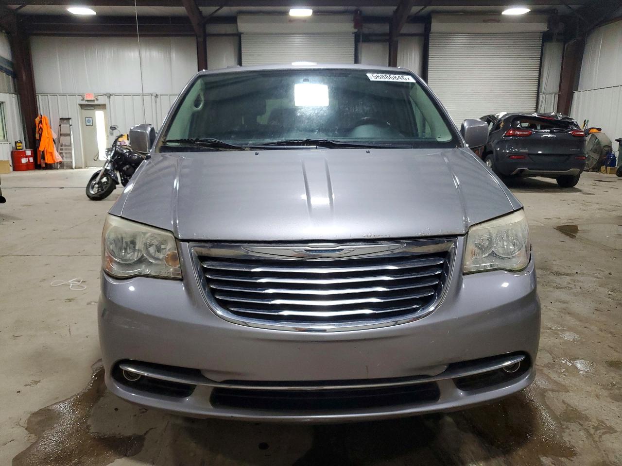 2013 Chrysler Town & Country Touring Silver vin: 2C4RC1BG3DR713968