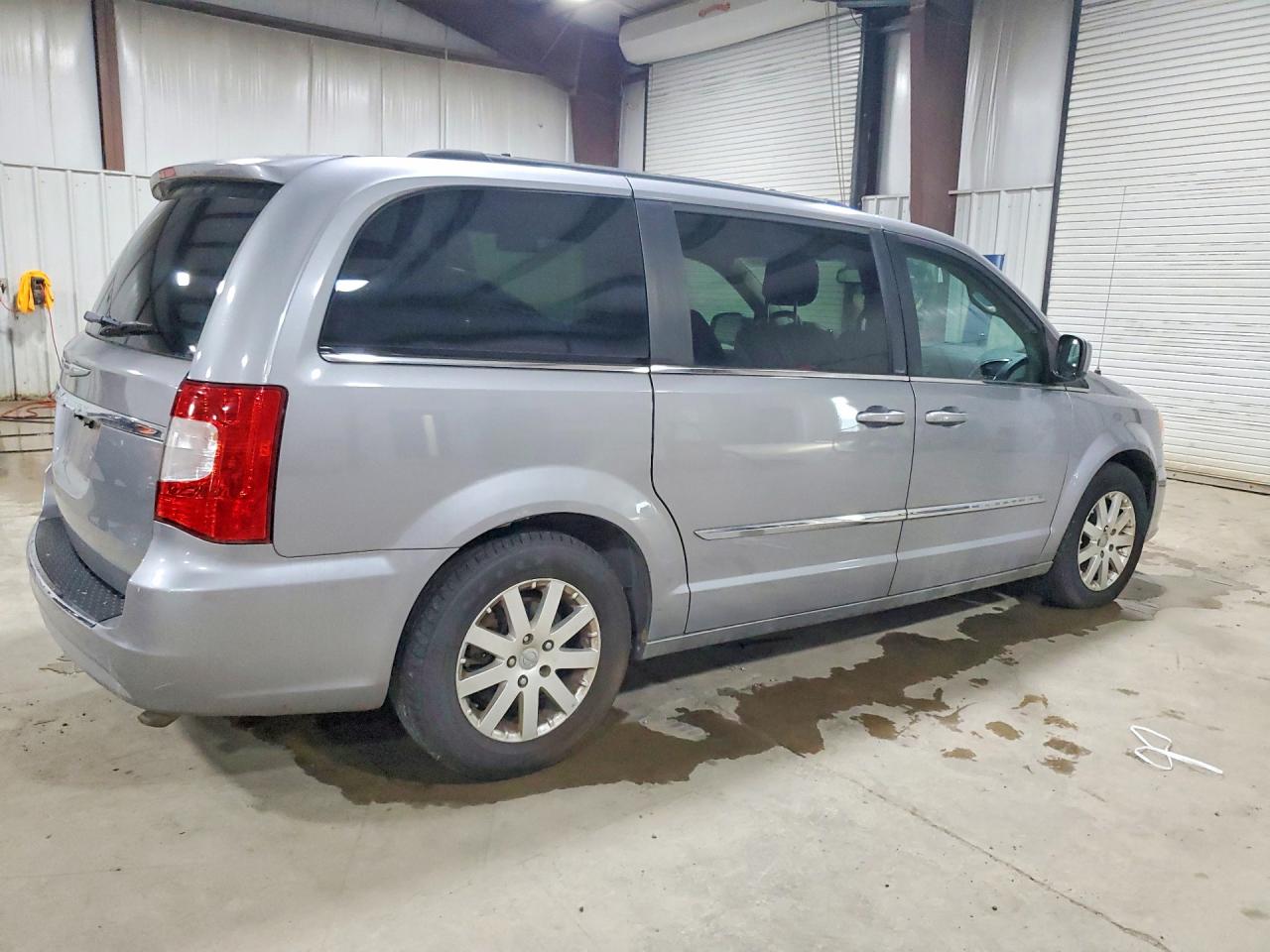 2013 Chrysler Town & Country Touring Silver vin: 2C4RC1BG3DR713968