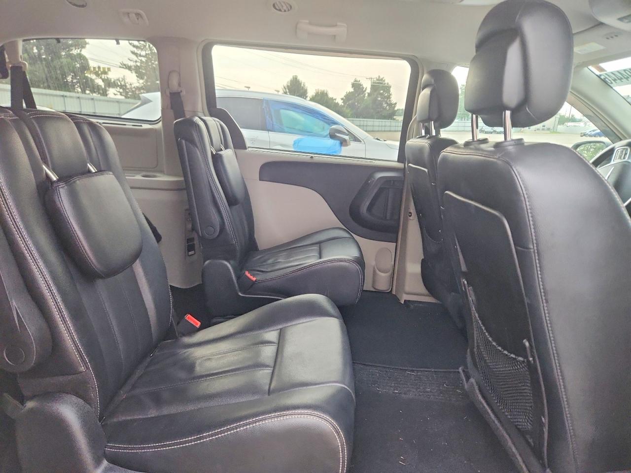2013 Chrysler Town & Country Touring Black vin: 2C4RC1BG3DR779954