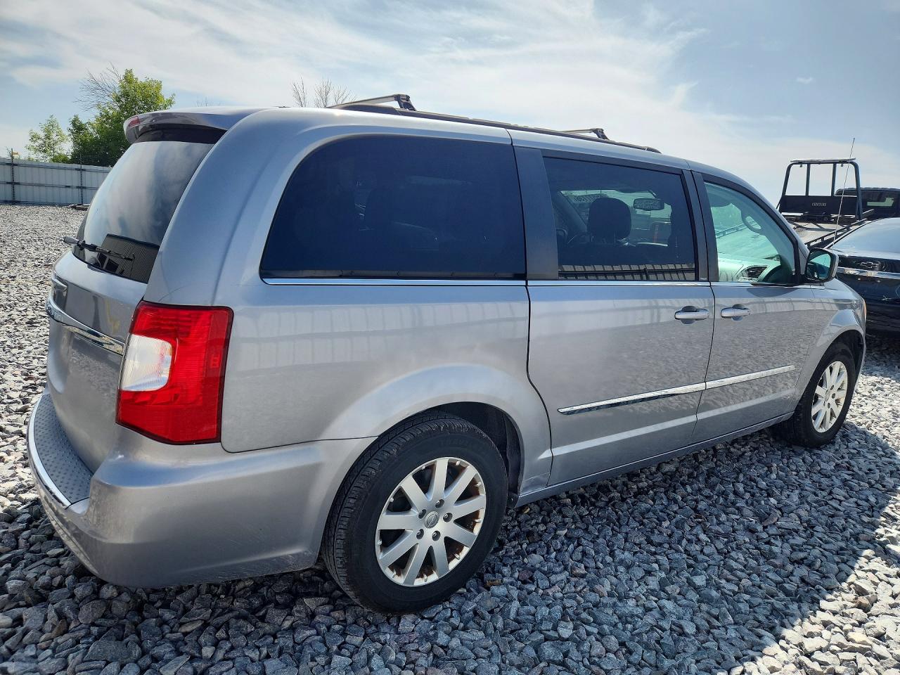 2013 Chrysler Town & Country Touring Серебряный vin: 2C4RC1BG3DR821667