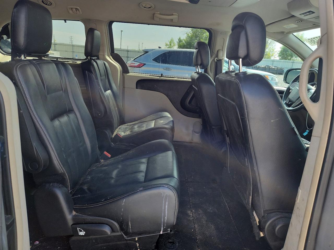 2013 Chrysler Town & Country Touring Серебряный vin: 2C4RC1BG3DR821667