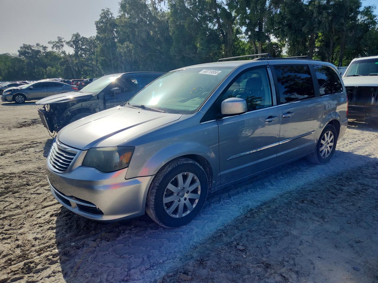 2014 Chrysler Town & Country Touring Серебряный vin: 2C4RC1BG3ER159980