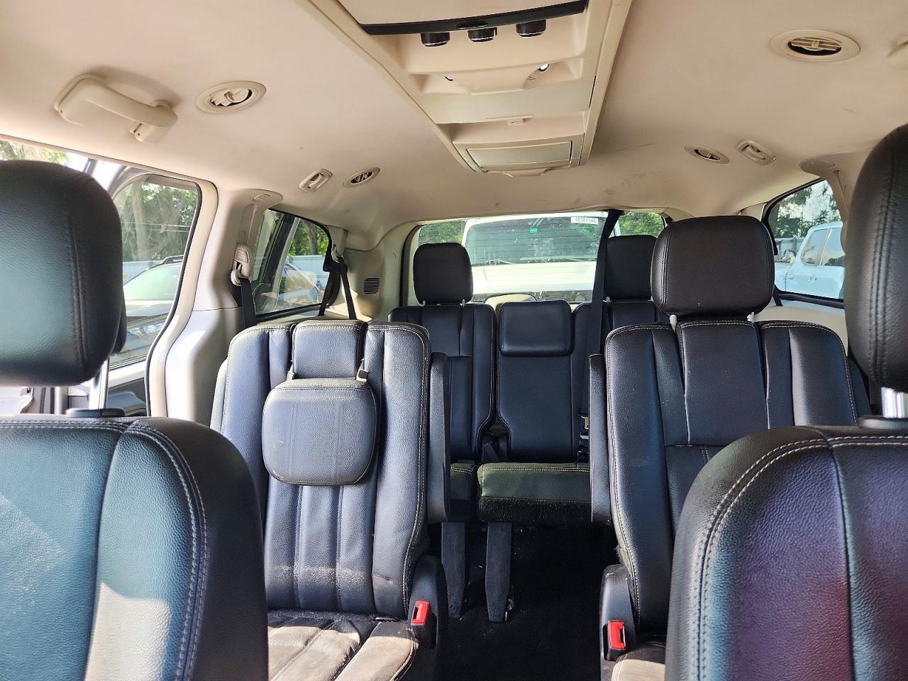 2014 Chrysler Town & Country Touring Серебряный vin: 2C4RC1BG3ER159980