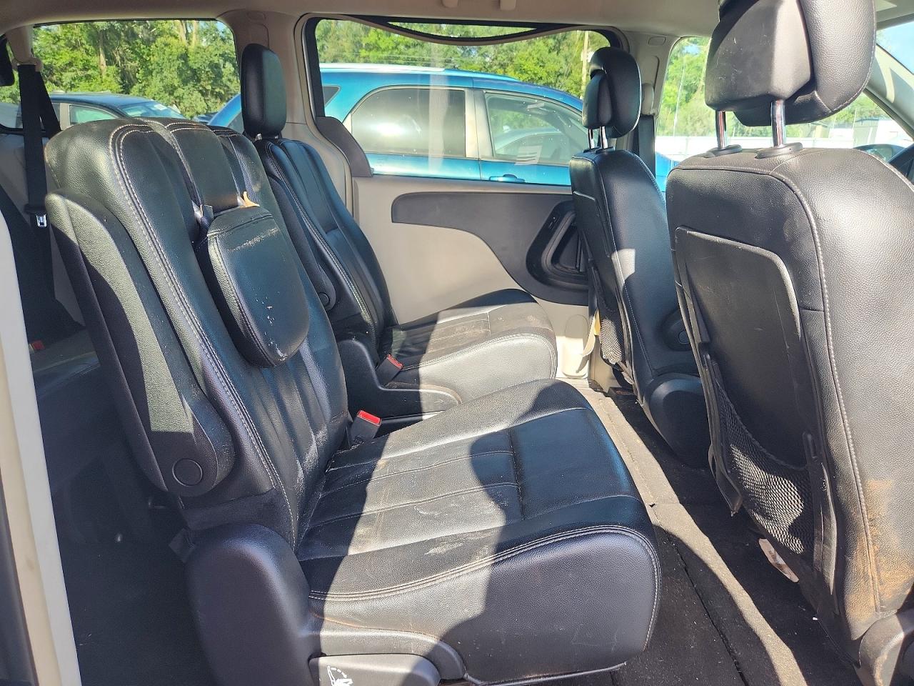 2014 Chrysler Town & Country Touring Серебряный vin: 2C4RC1BG3ER159980