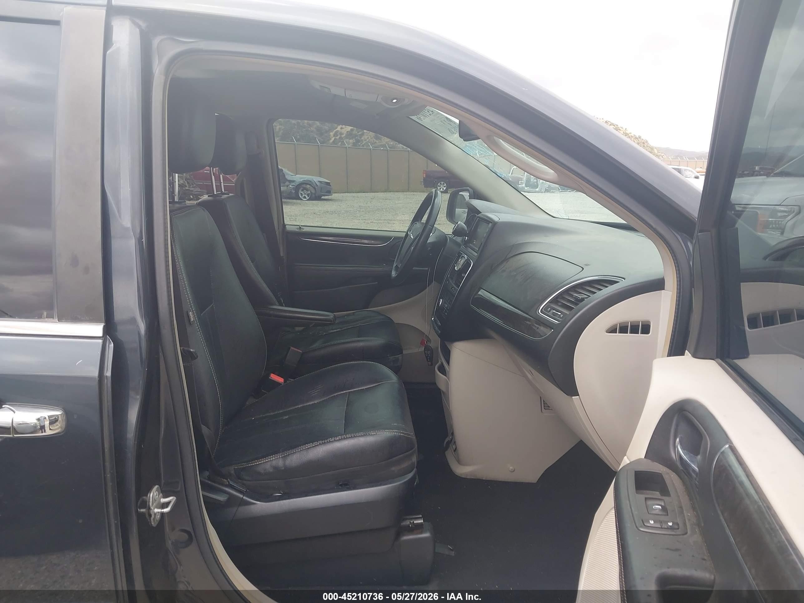 2014 Chrysler Town & Country Touring Gray vin: 2C4RC1BG3ER203654