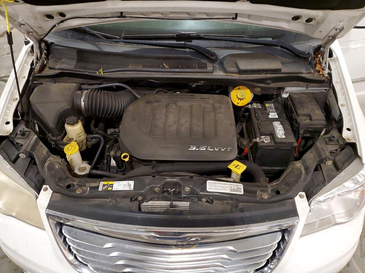2014 Chrysler Town & Country Touring Белый vin: 2C4RC1BG3ER220812