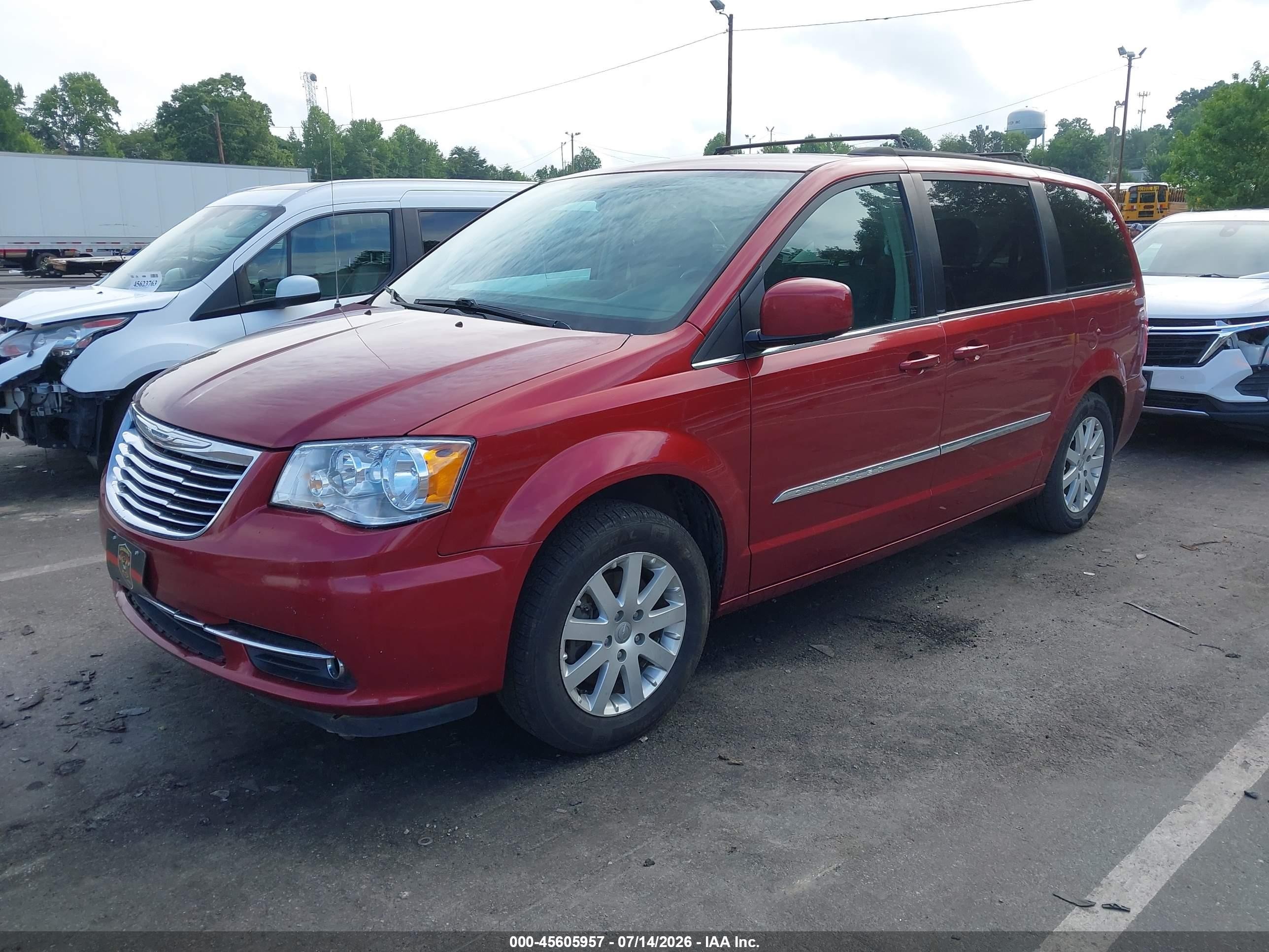 2014 Chrysler Town & Country Touring Burgundy vin: 2C4RC1BG3ER251607