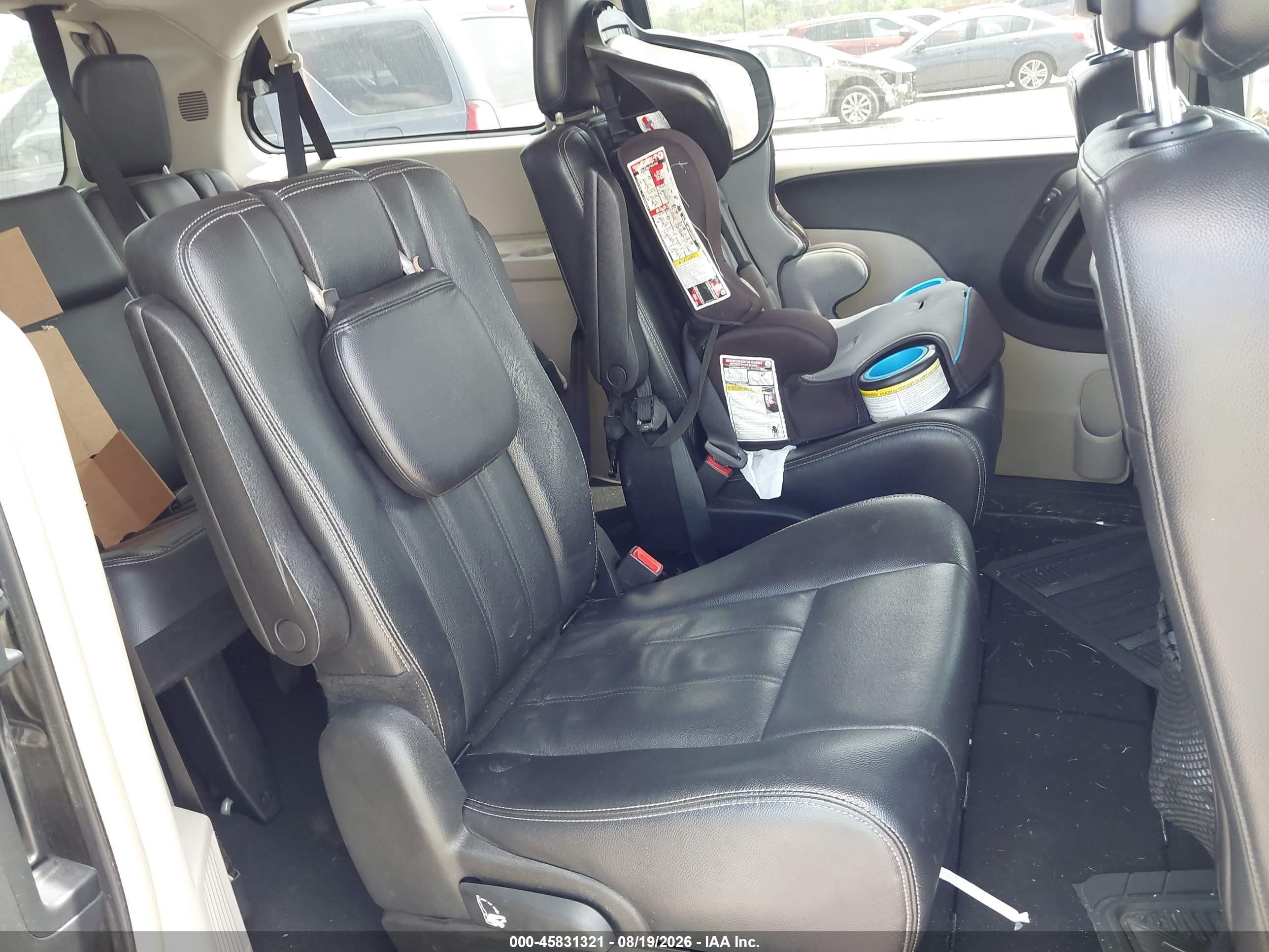 2014 Chrysler Town & Country Touring Black vin: 2C4RC1BG3ER271307