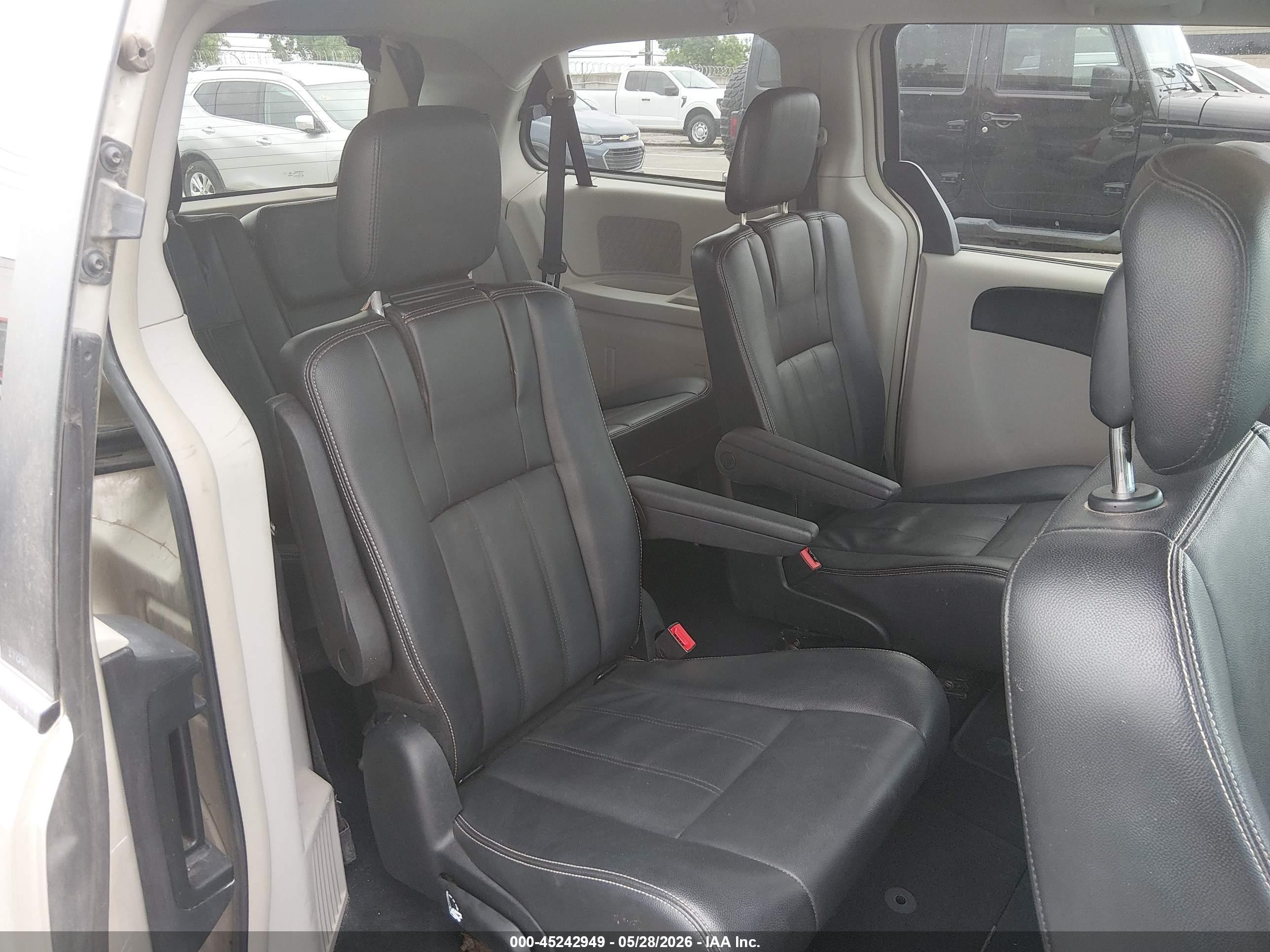2014 Chrysler Town & Country Touring Gold vin: 2C4RC1BG3ER307092