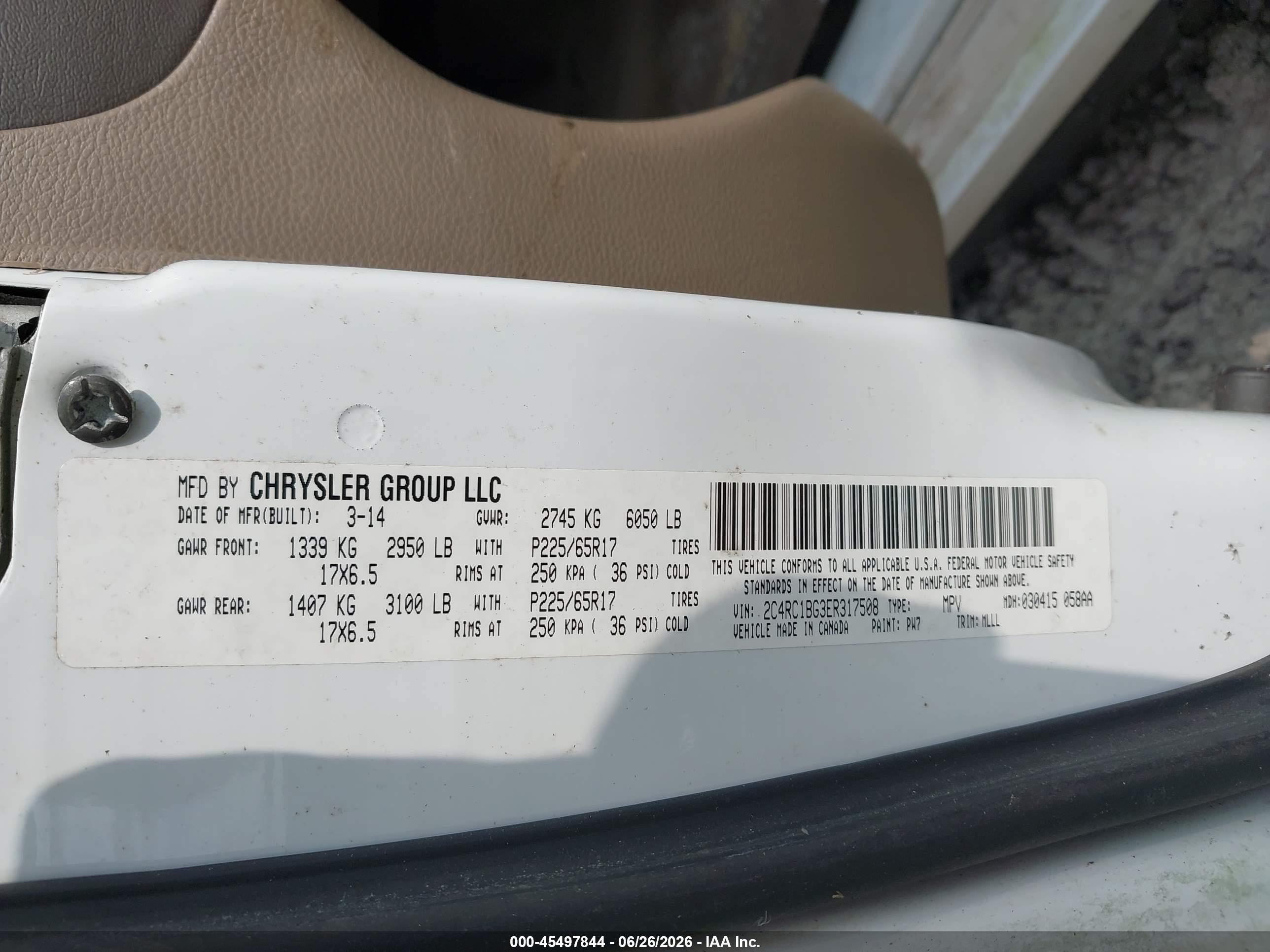 2014 Chrysler Town & Country Touring White vin: 2C4RC1BG3ER317508