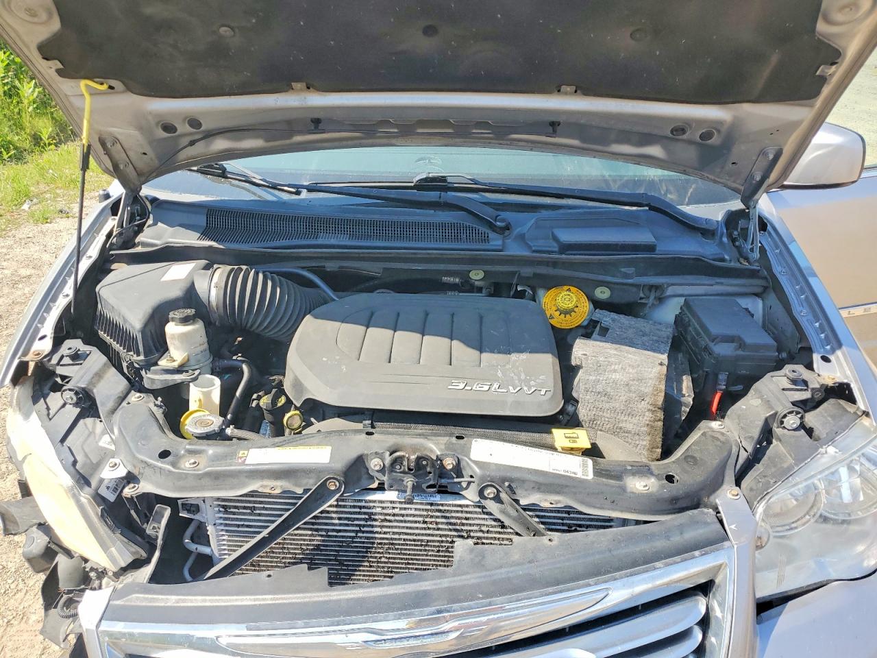 2014 Chrysler Town & Country Touring Gray vin: 2C4RC1BG3ER347169