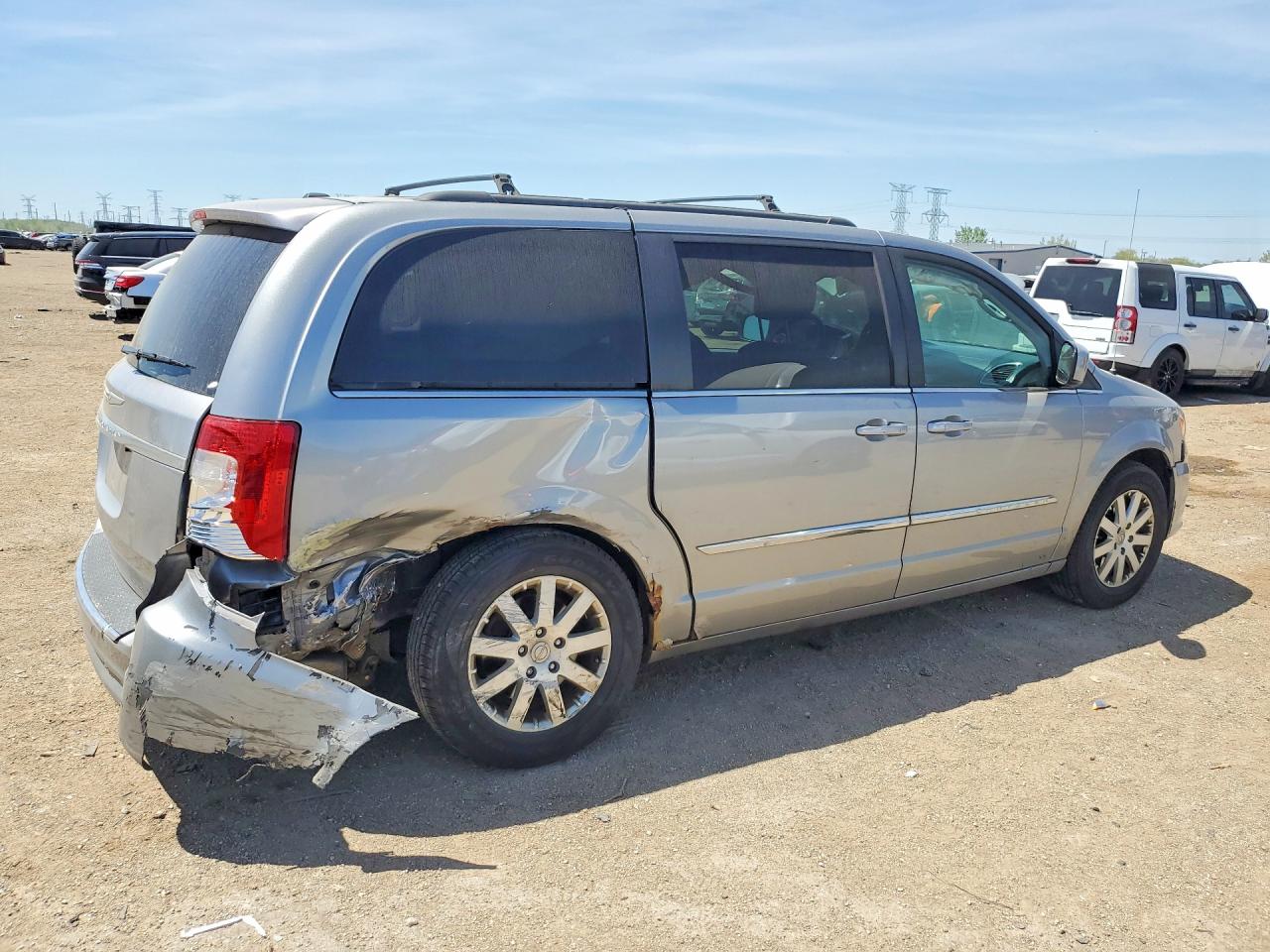 2014 Chrysler Town & Country Touring Silver vin: 2C4RC1BG3ER397666