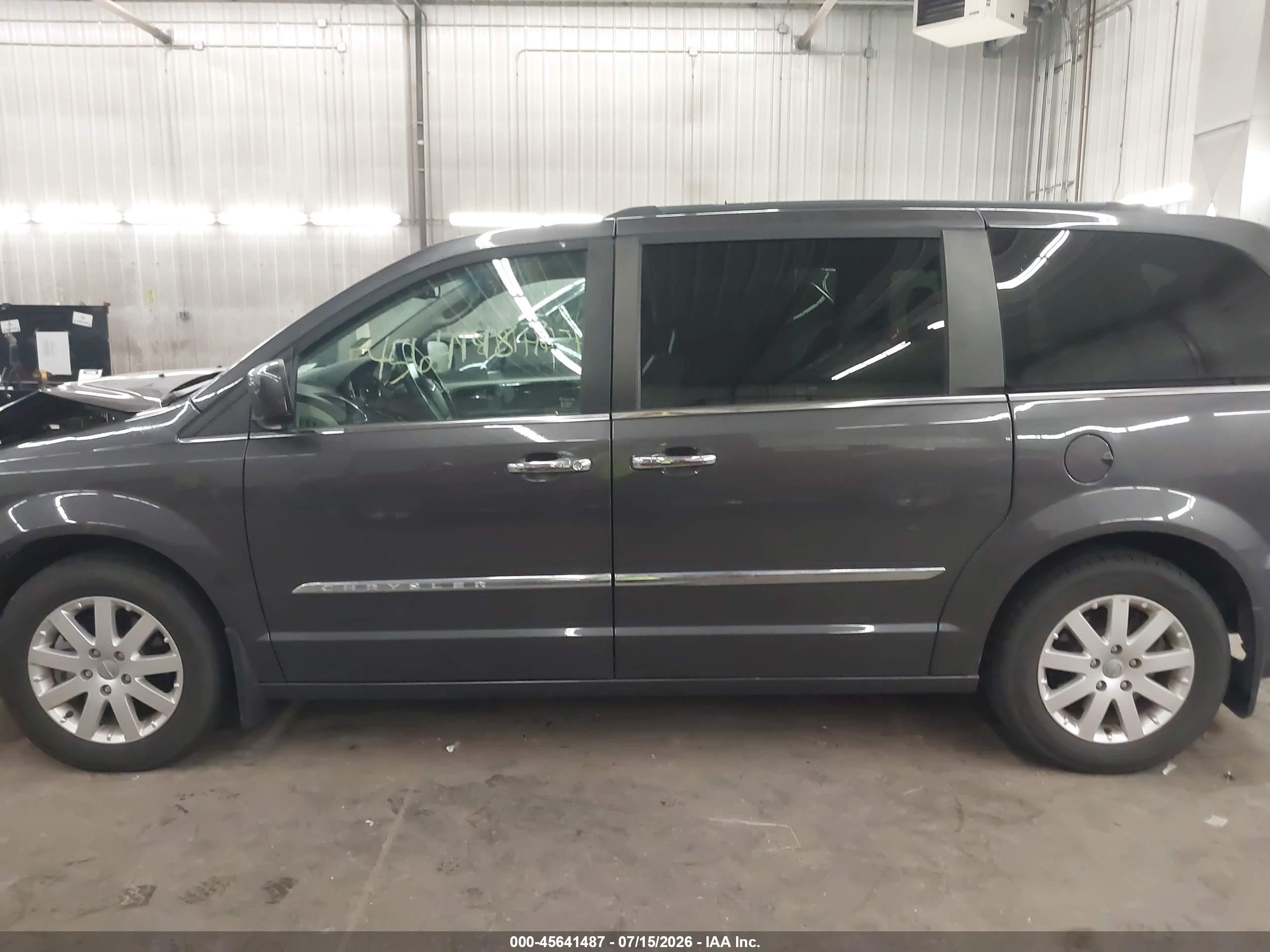 2015 Chrysler Town & Country Touring Gray vin: 2C4RC1BG3FR505835