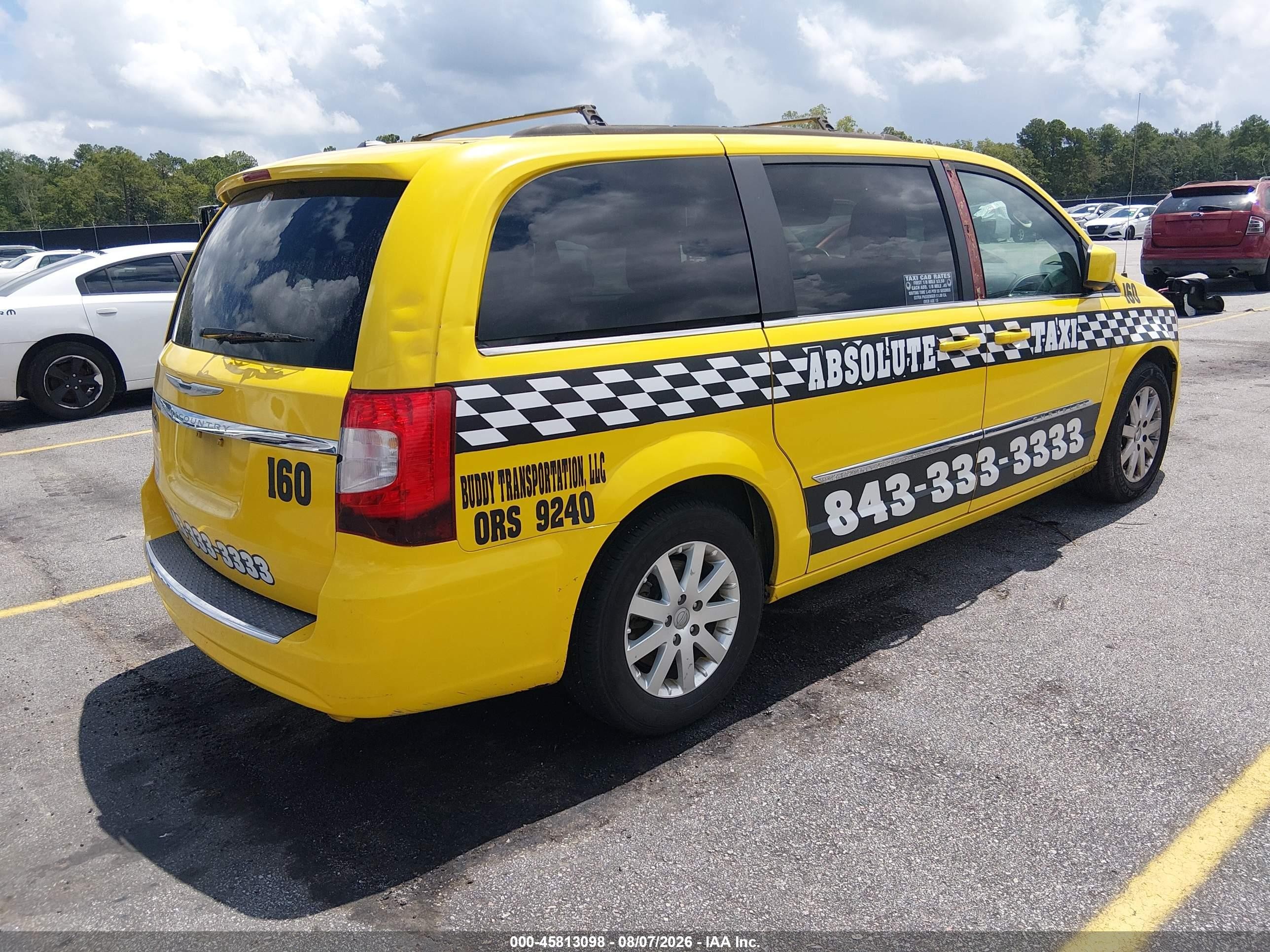 2015 Chrysler Town & Country Touring Yellow vin: 2C4RC1BG3FR552198